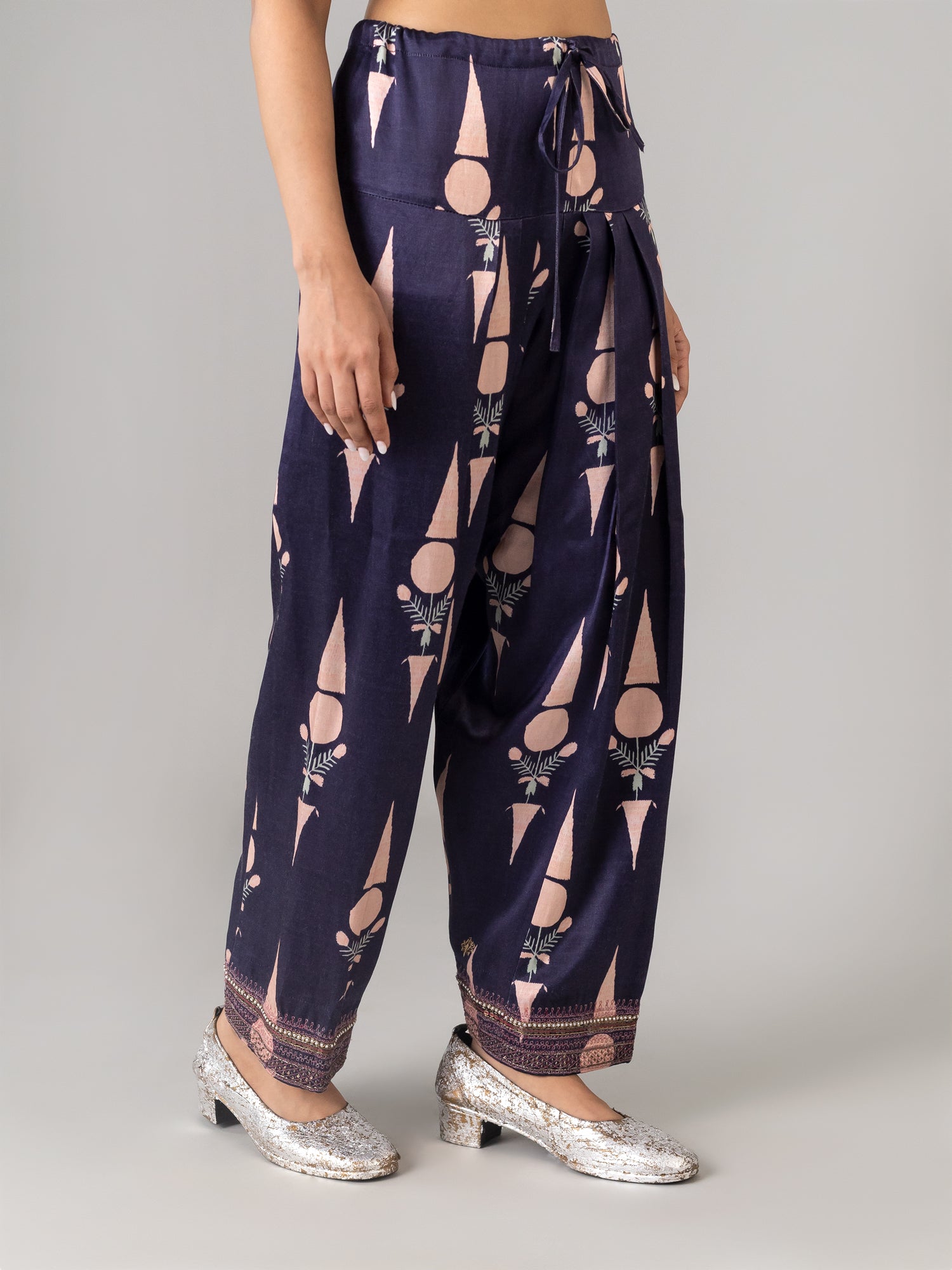 Ekamjot Salwar - CiceroniPantsShades of India