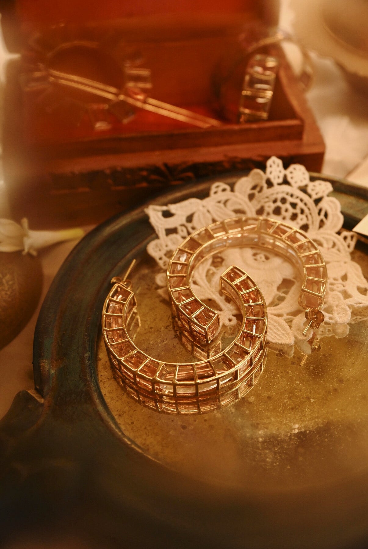 Enso Hoops - CiceroniEarringsThe Fabulist