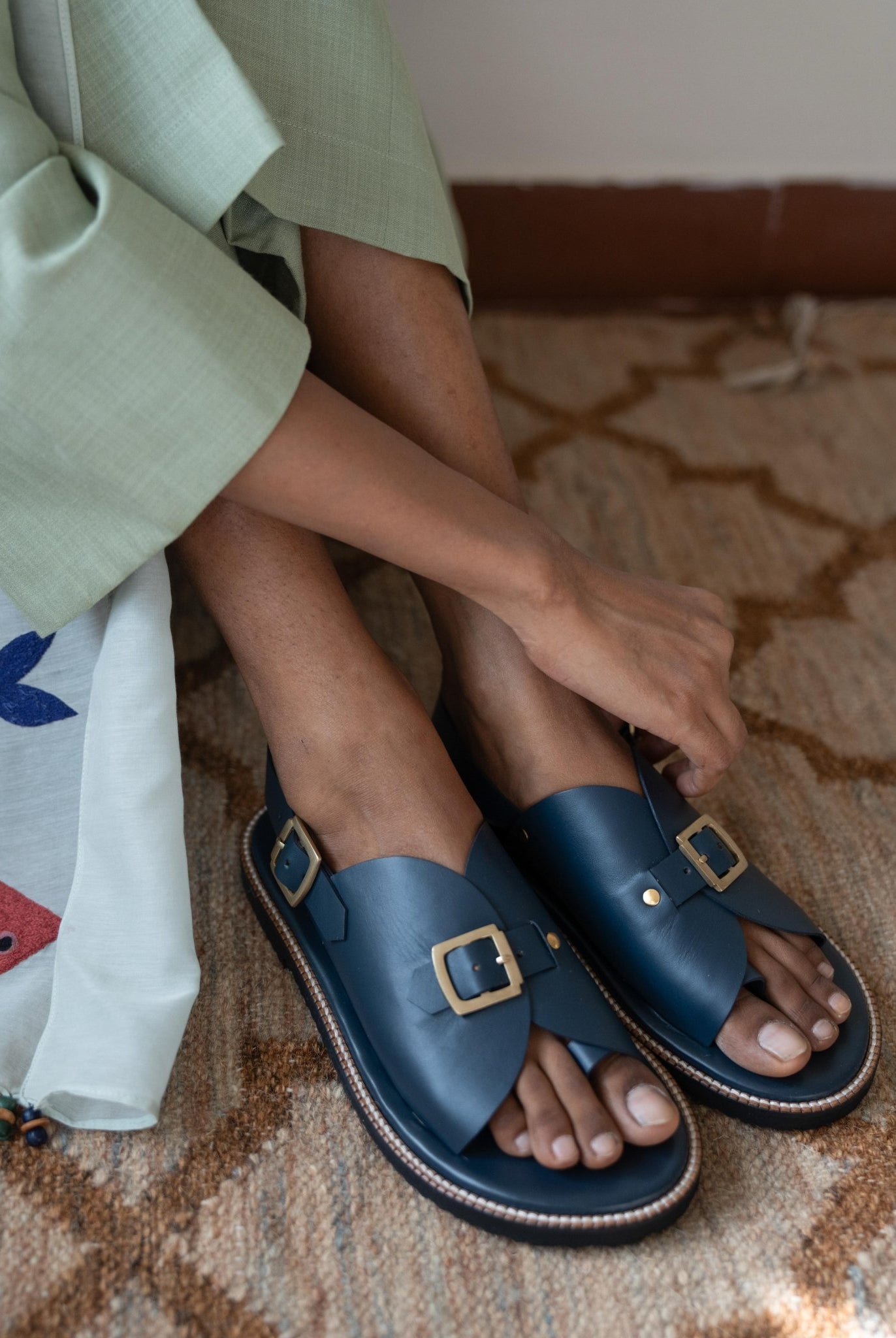 Envelope Welt Sandals SB - Women's Sandals in Navy - CiceroniSandalsSlomotion