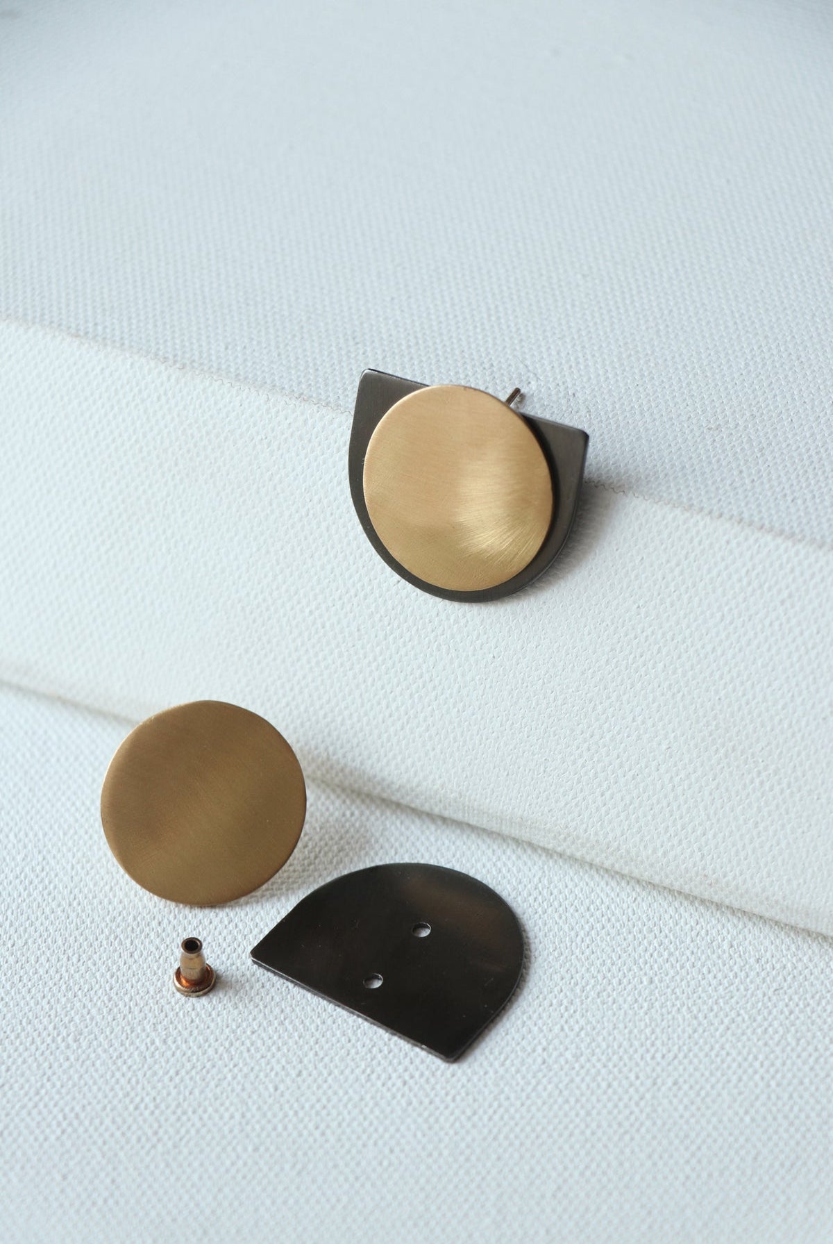 Erebus Black - D Earring - CiceroniEarringsLukka Chuppi