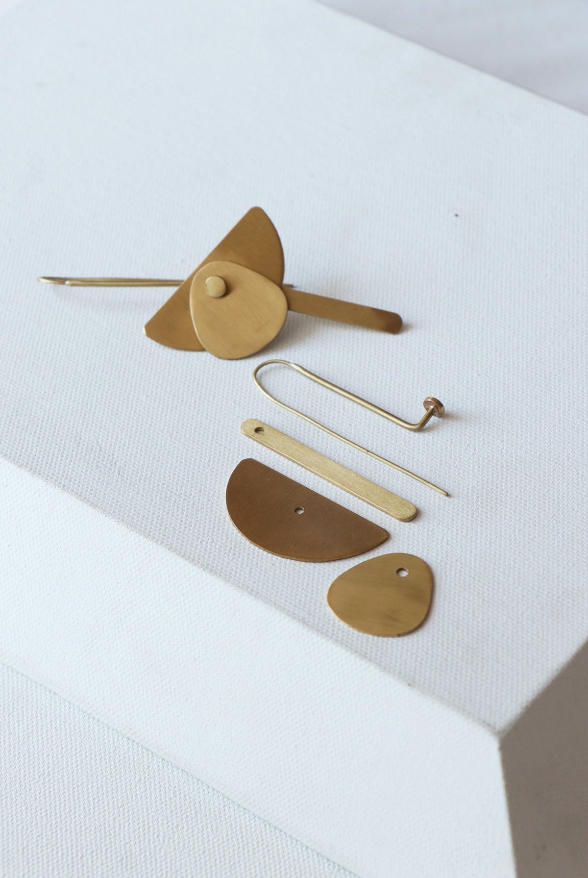 Eterna - CiceroniEarringsLukka Chuppi