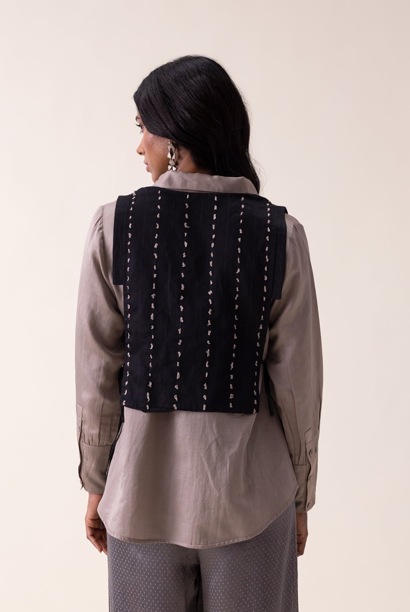 Fio Gilet - CiceroniJacketsShades of India