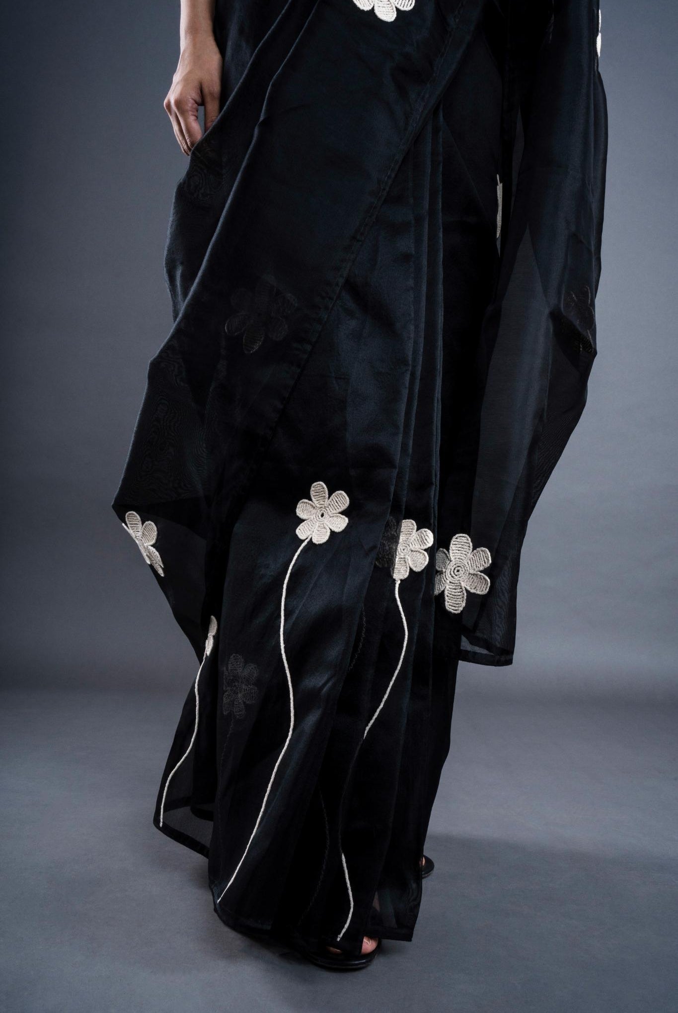 Floral Embroidered Saree - CiceroniSareeATBW