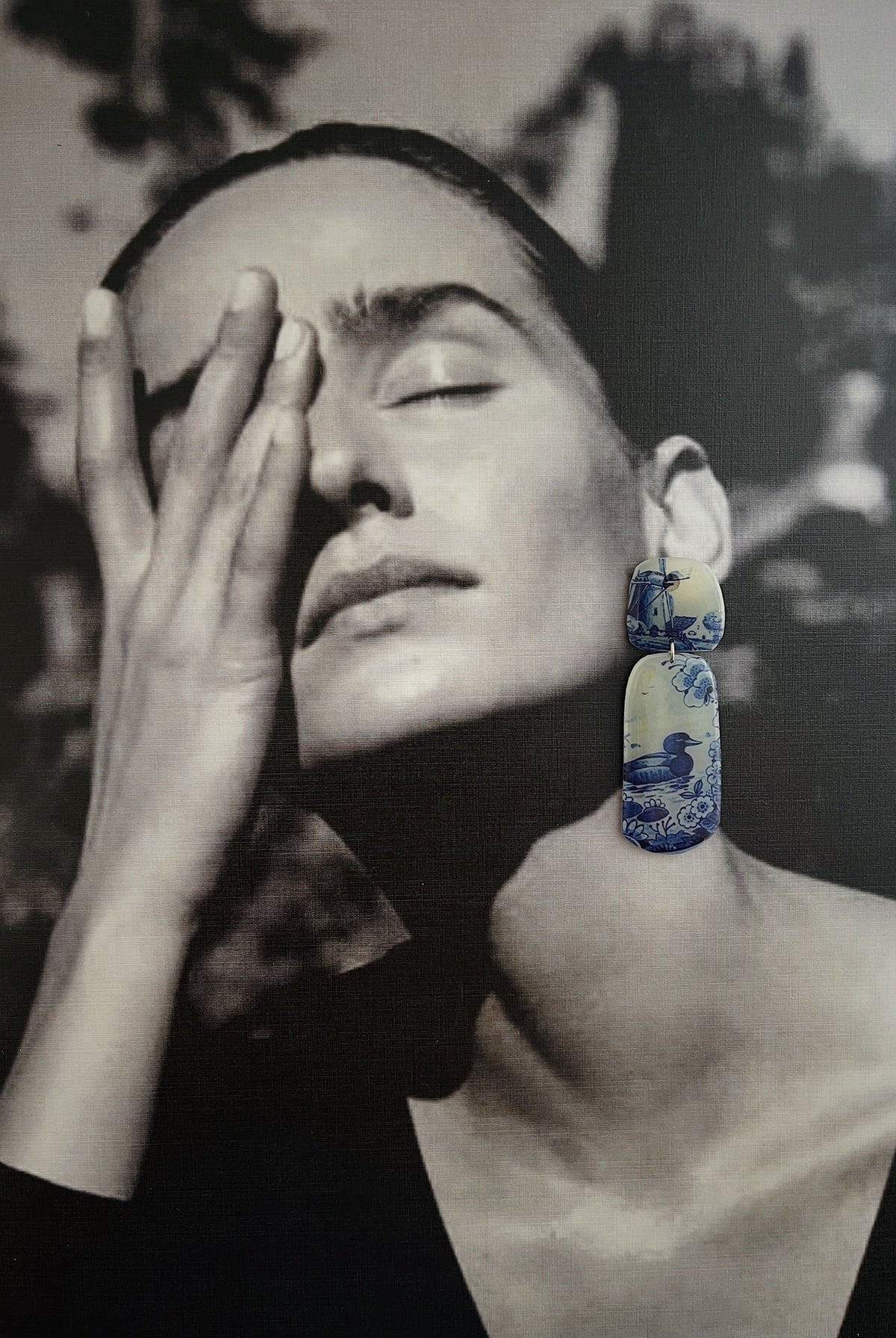 Flores Rectangular Danglers - CiceroniEarringsShivaani Vaishnavi
