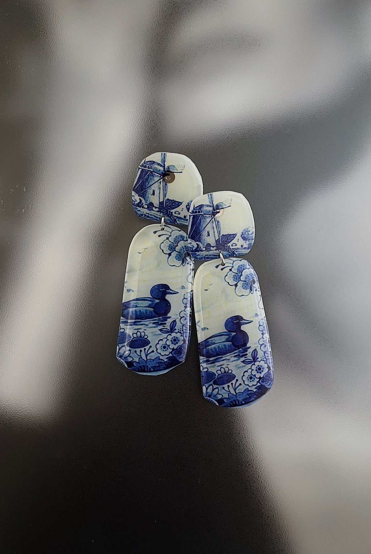 Flores Rectangular Danglers - CiceroniEarringsShivaani Vaishnavi