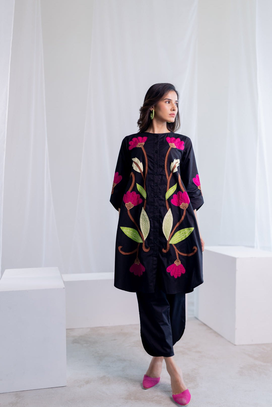 Flowers on Embers Applique Tunic Set - CiceroniKurta, Everyday WearSilai Studio