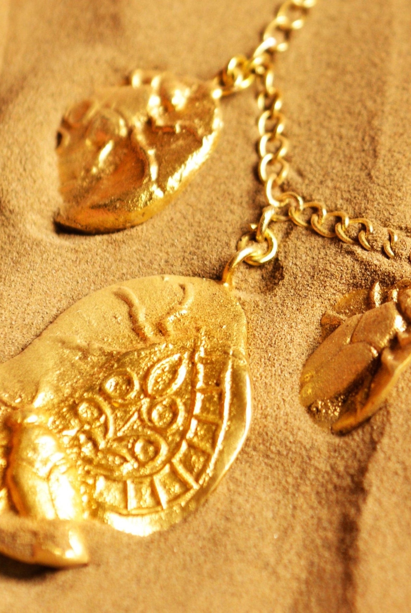 Fossil Charm - Small - CiceroniNeckpieceStudio Kassa