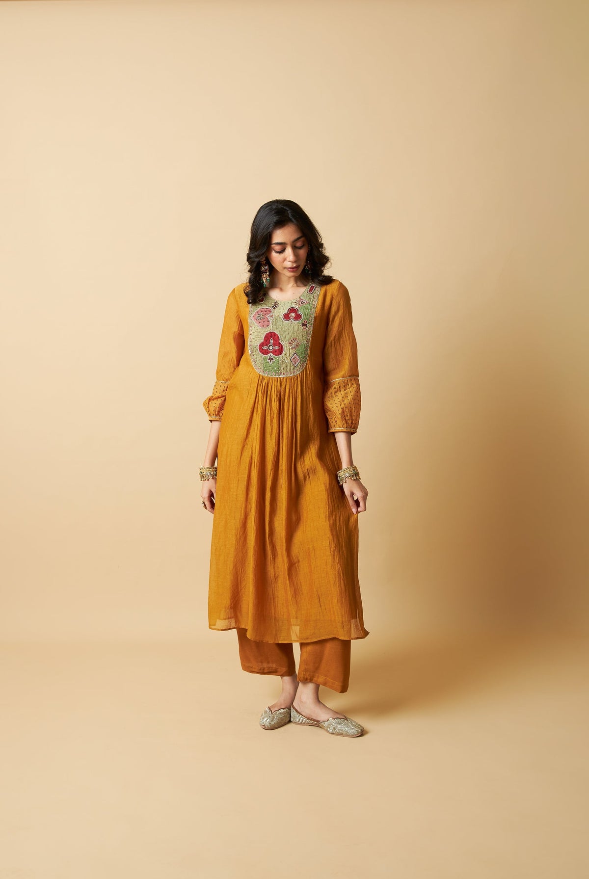 Genda Phool Embroidered Kurta Set- Set of 2 - CiceroniKurta Set, Festive WearPants and Pajamas