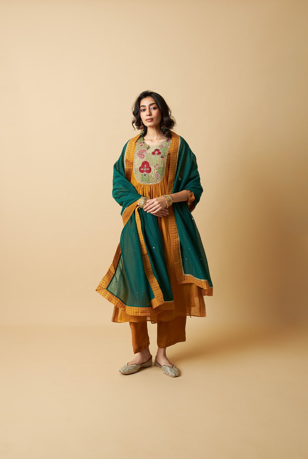 Genda Phool Embroidered Kurta Set- Set of 3 - CiceroniKurta Set, Festive WearPants and Pajamas