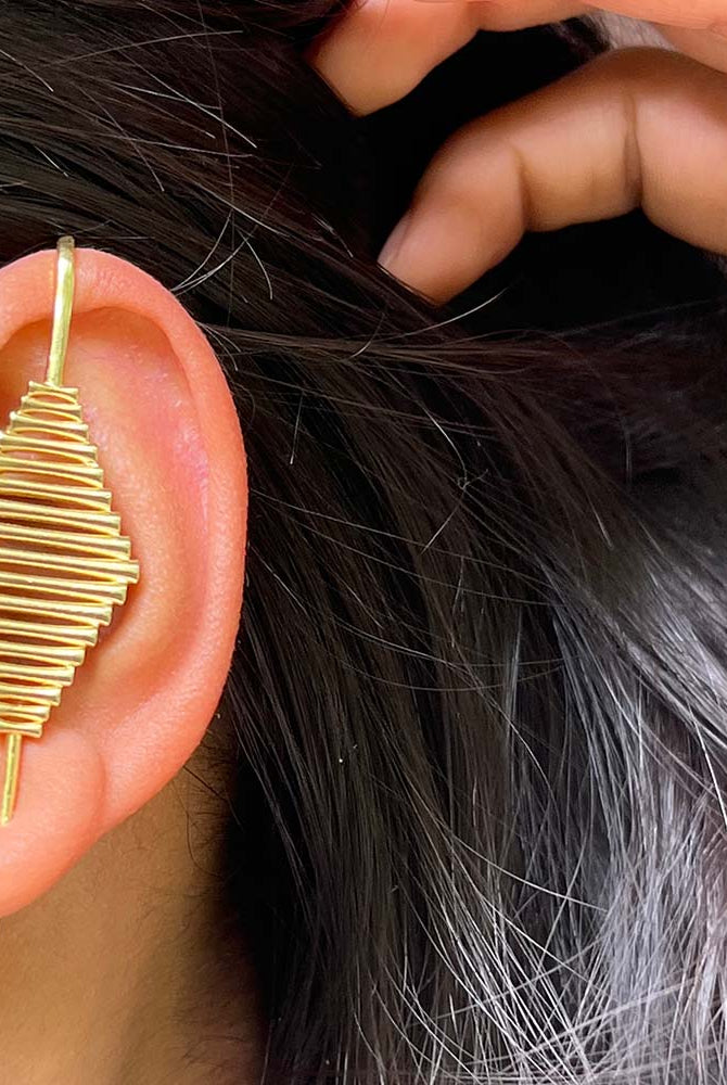 Gold Beam Earcuff - CiceroniEarcuffUnbent