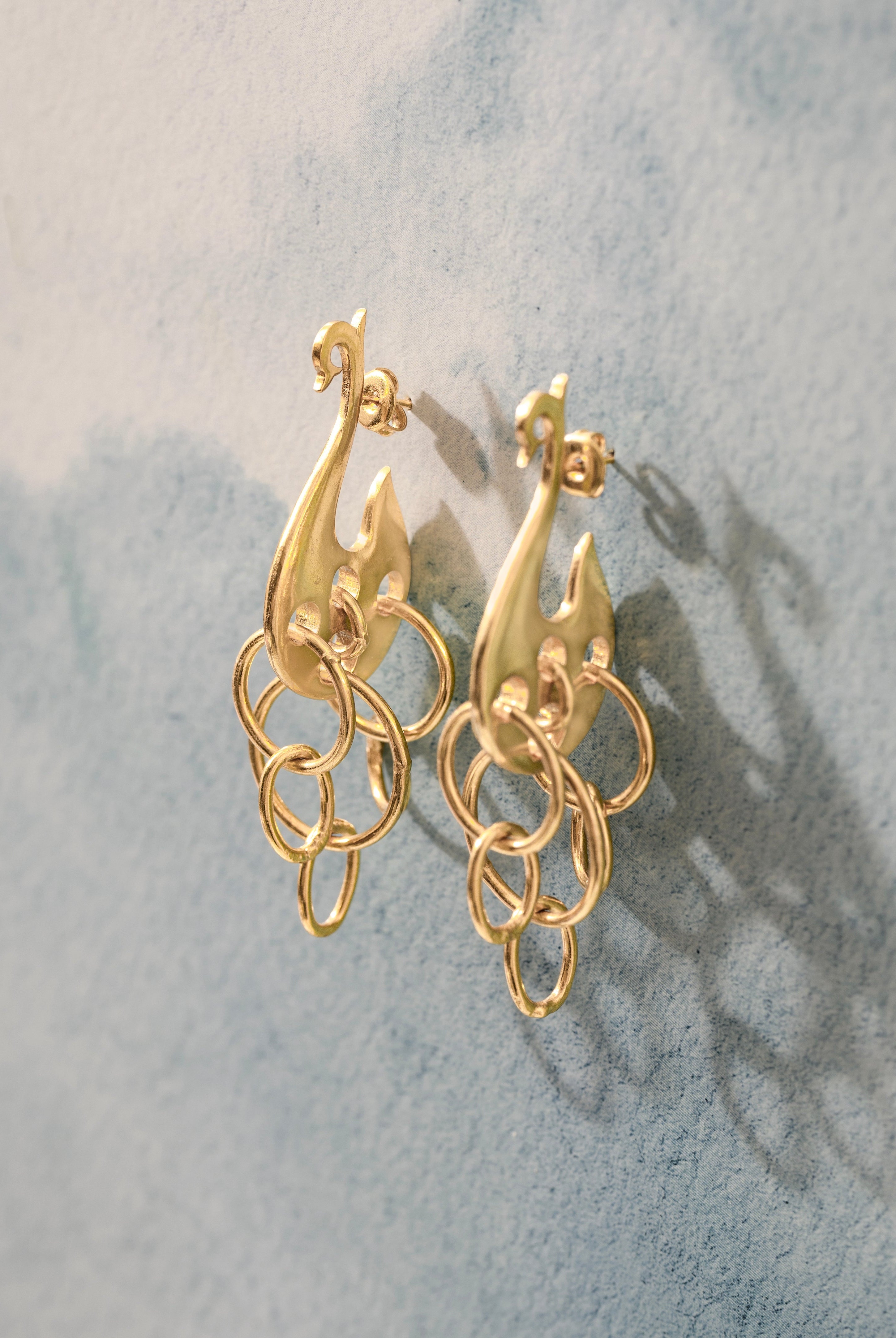 Gold Swan Link Danglers - CiceroniEarringUnbent