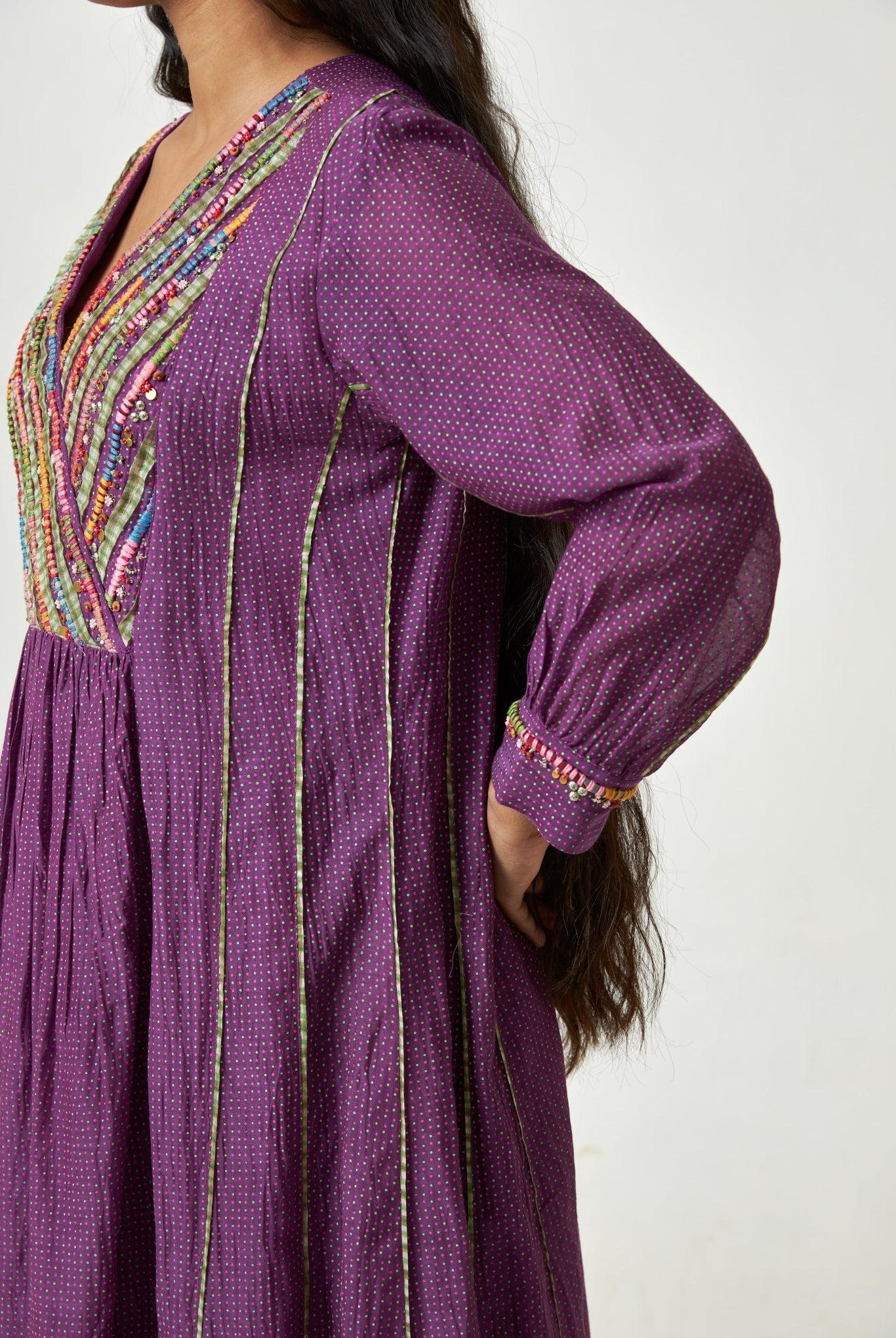 Grape Sun Embroidered Kurta Set - CiceroniKurta SetPants and Pajamas