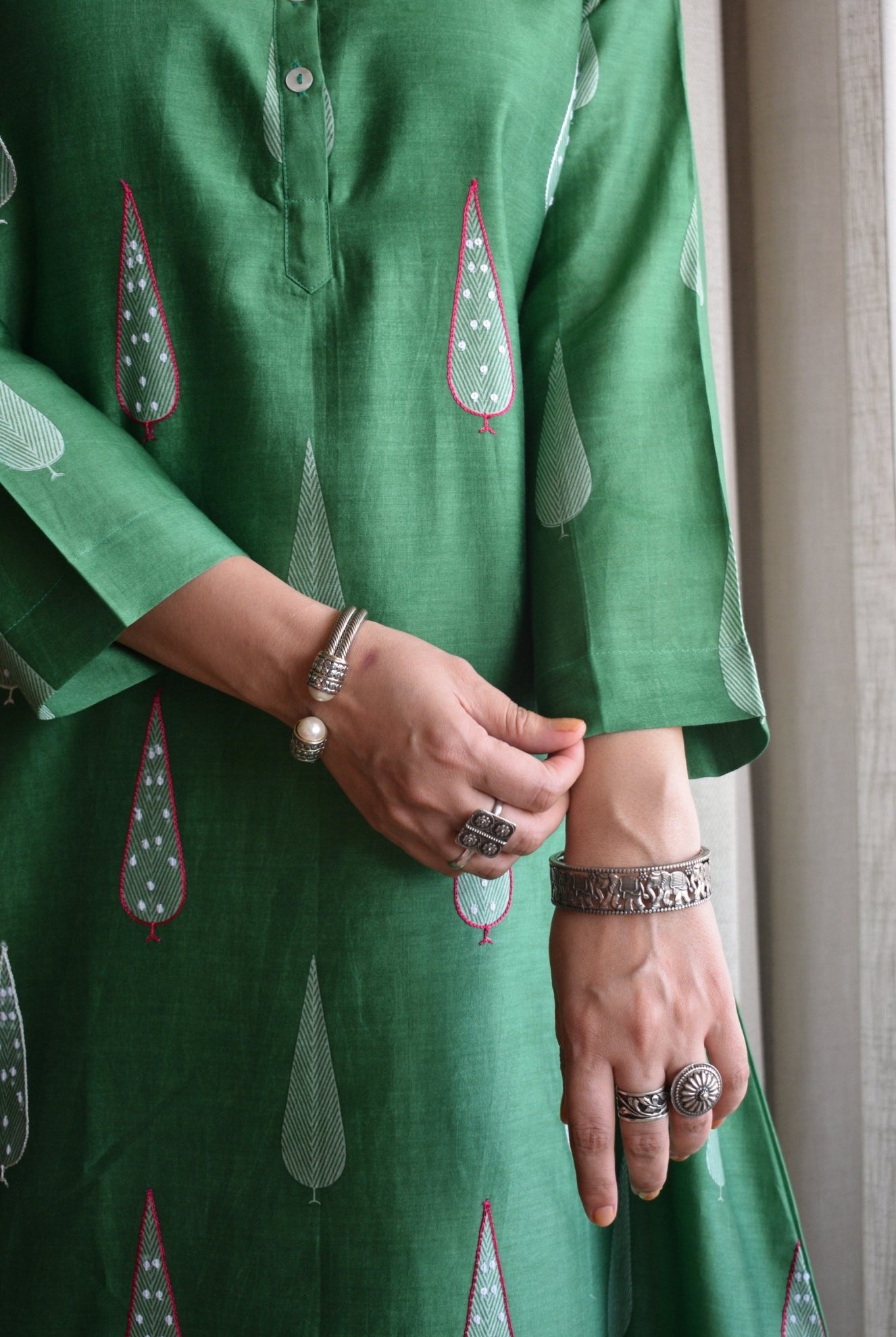 Green Chanderi Kurta with Rani Pink Chanderi Pyjama - CiceroniKurta Set, Festive wearHouse of Moxa