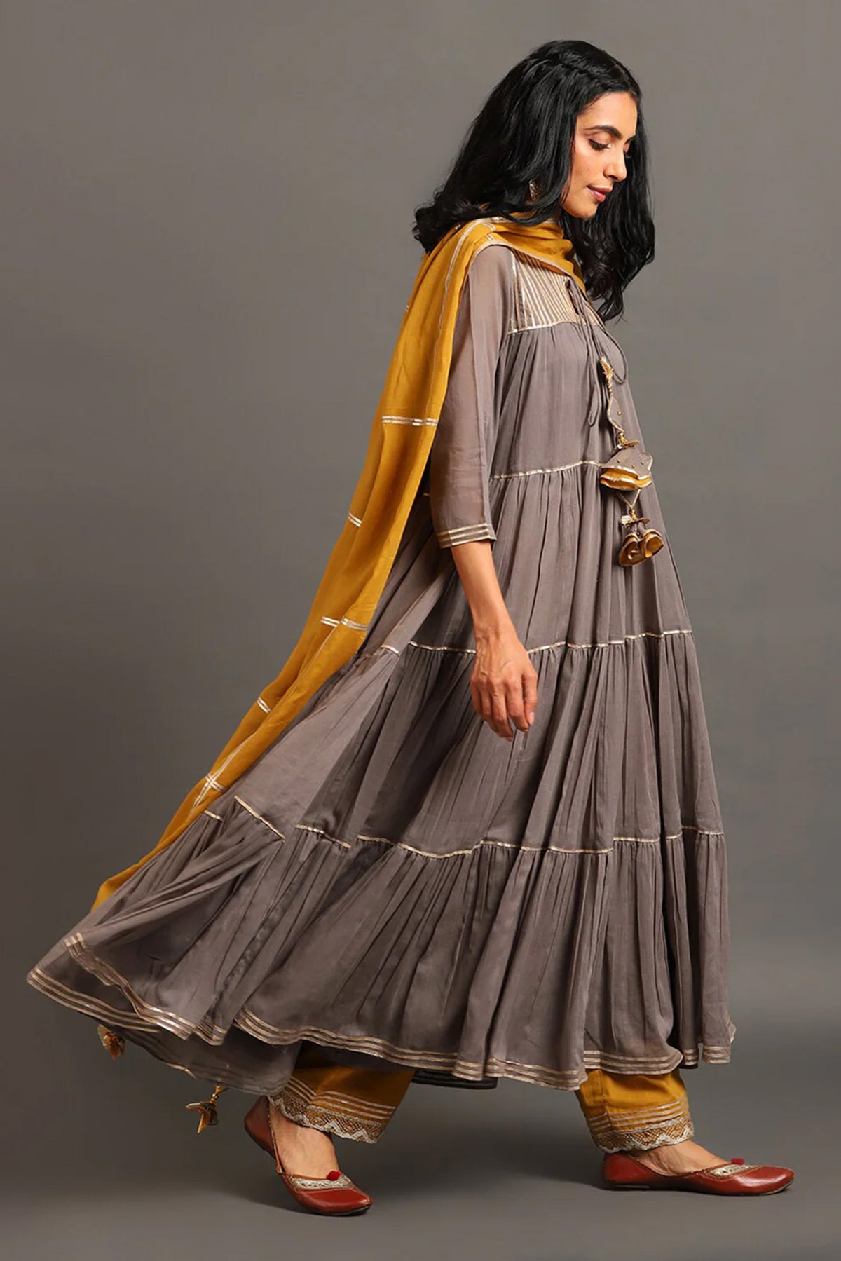 Grey Shama Kurta Pants Set - CiceroniKurta Set, Festive WearOmaana