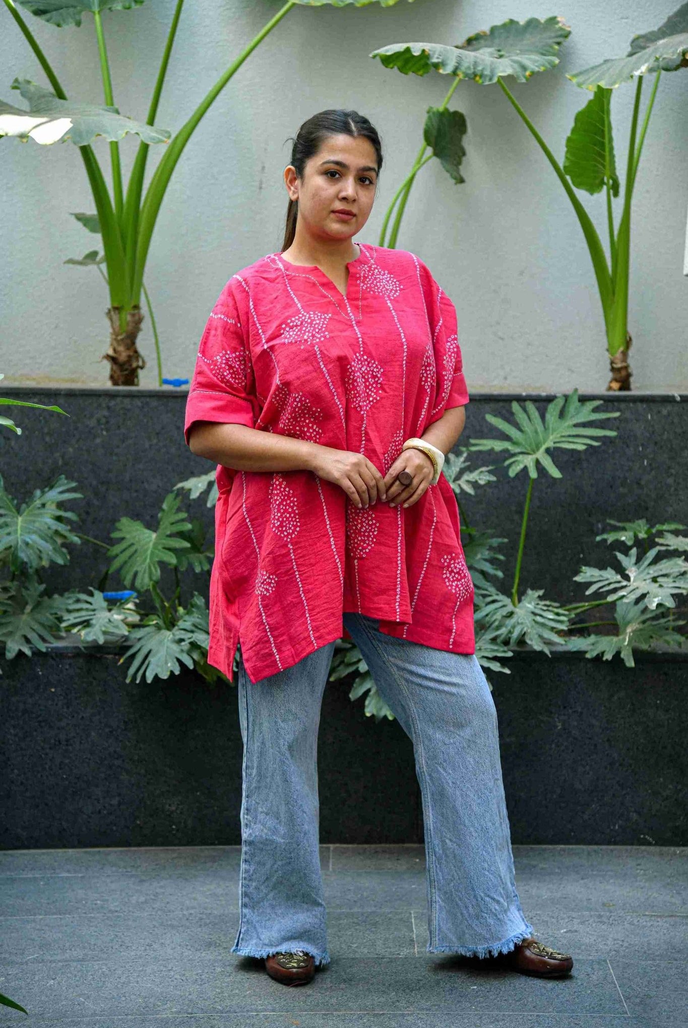 Gul Aab Distorted Line Top - CiceroniTopsYD Aashiya