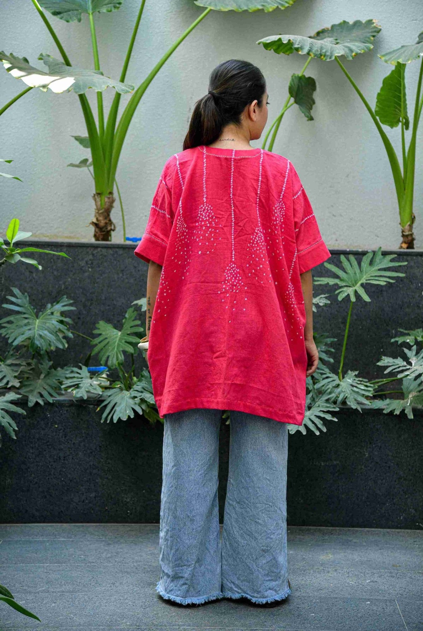 Gul Aab Distorted Line Top - CiceroniTopsYD Aashiya