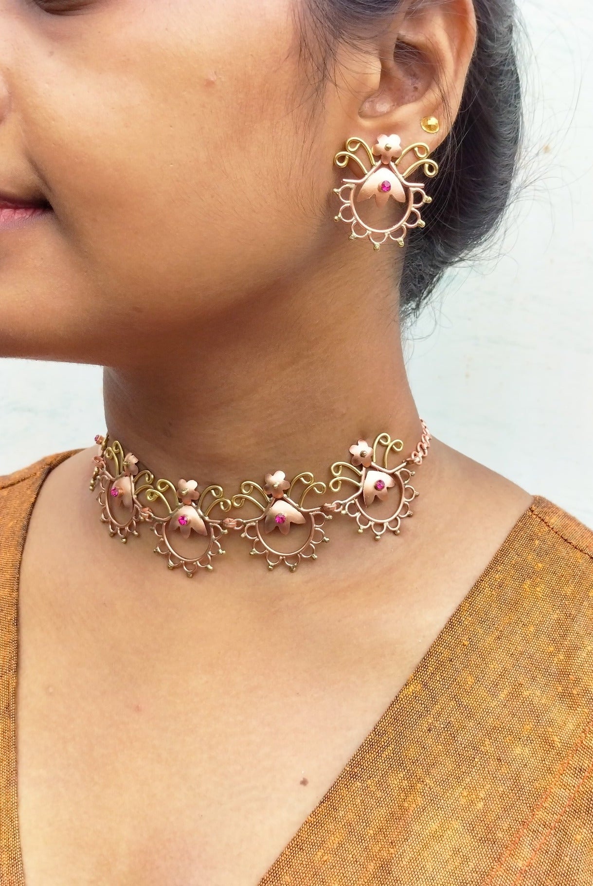 Gul Set - CiceroniNecklace SetPiku