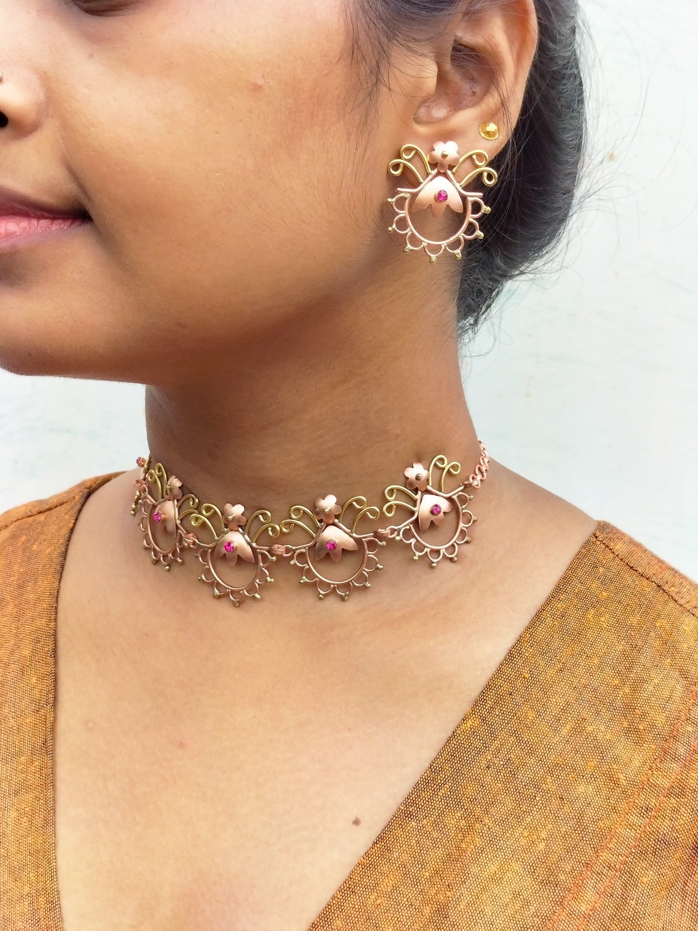 Gul Set - CiceroniNecklace SetPiku