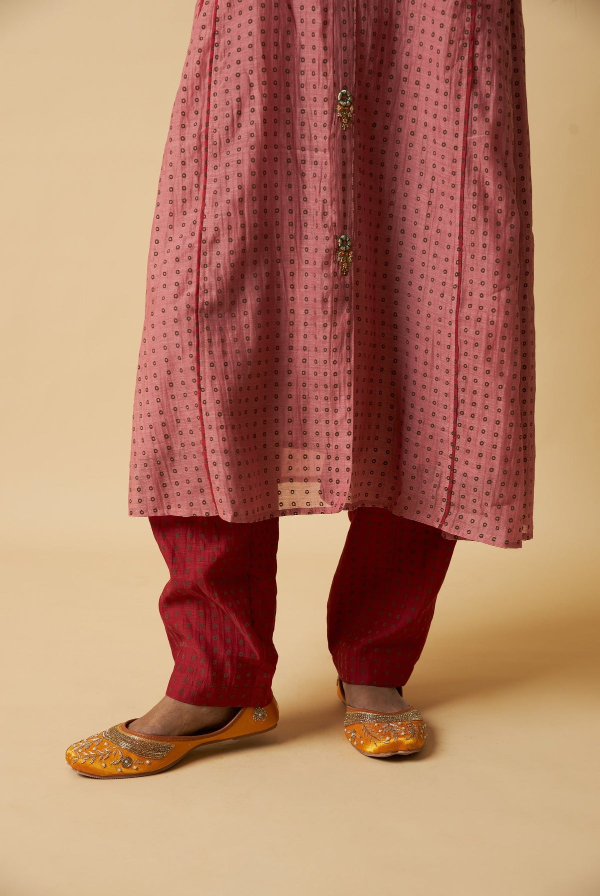 Gulabi Koyal Embroidered Co-ord Set- Set of 2 - CiceroniKurta Set, Festive WearPants and Pajamas