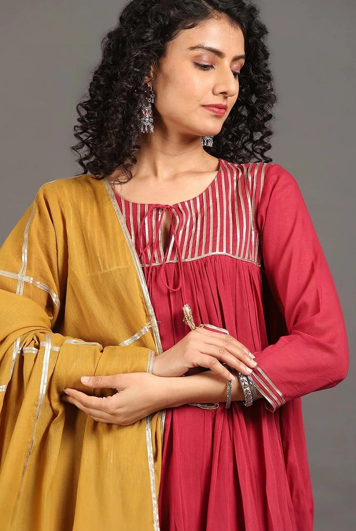 Gulabi Shama Kurta Pants Set - CiceroniKurta Set, Festive WearOmaana