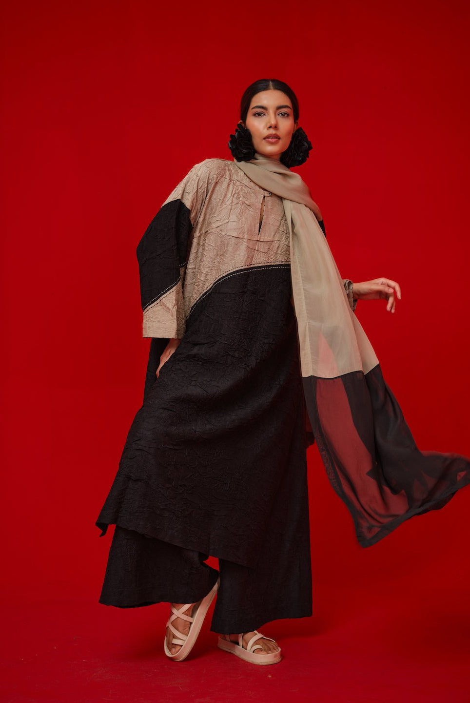 Halo Scarf - Black - CiceroniScarvesStoique