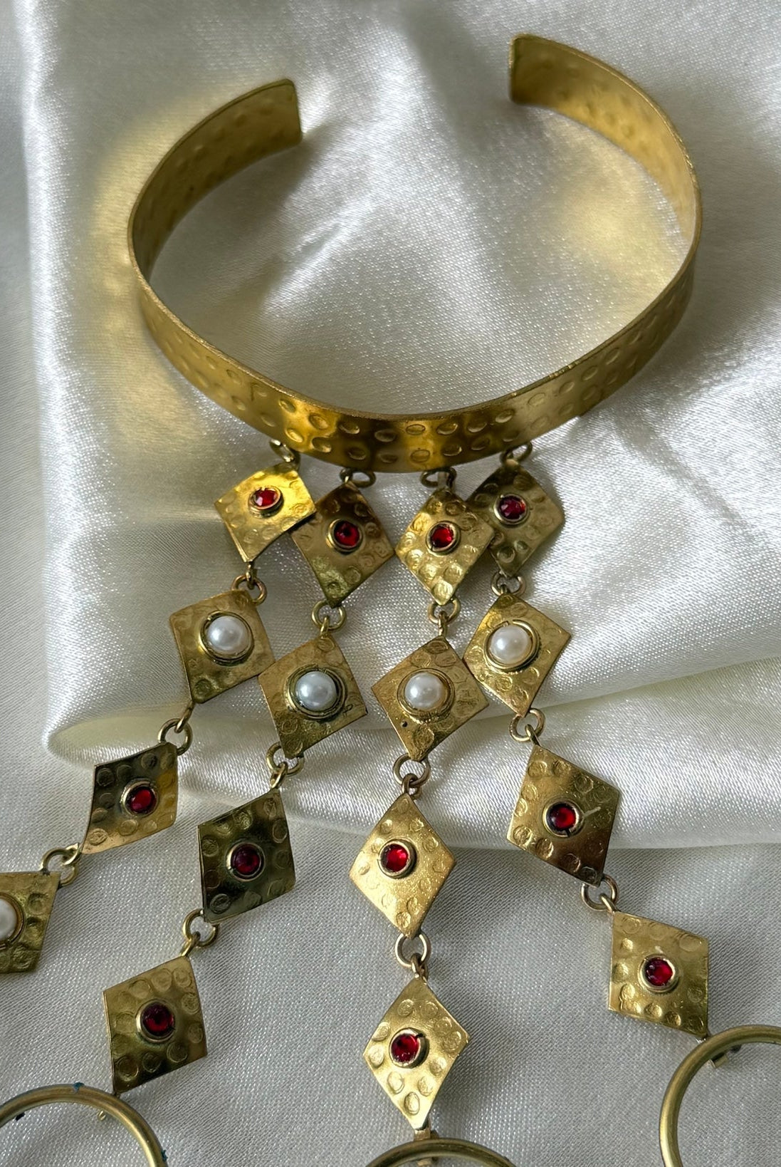Hand Harness - CiceroniHand AccessoryBy Nirjari