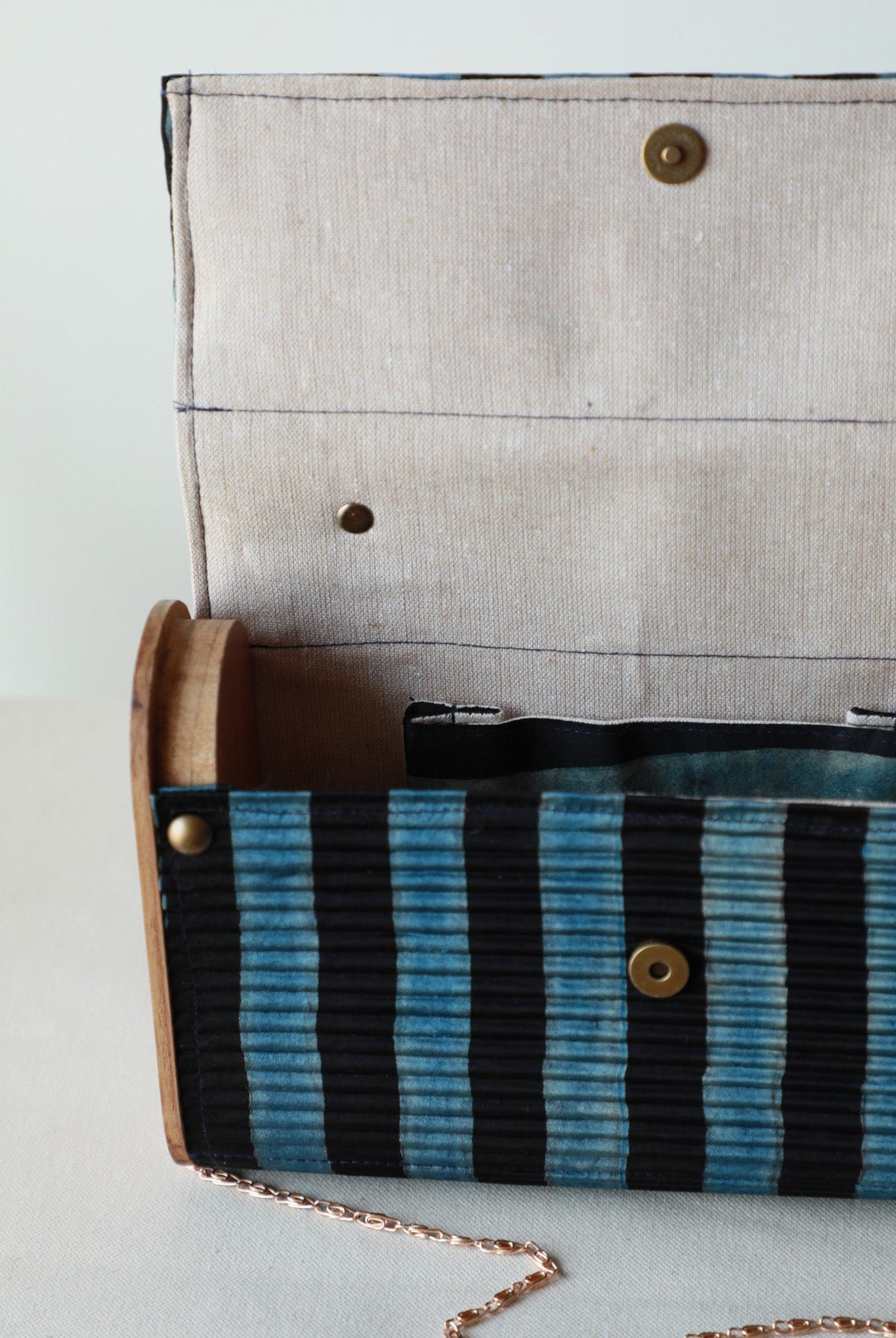 Harir Upcycled Capsule Clutch - CiceroniClutchLukka Chuppi