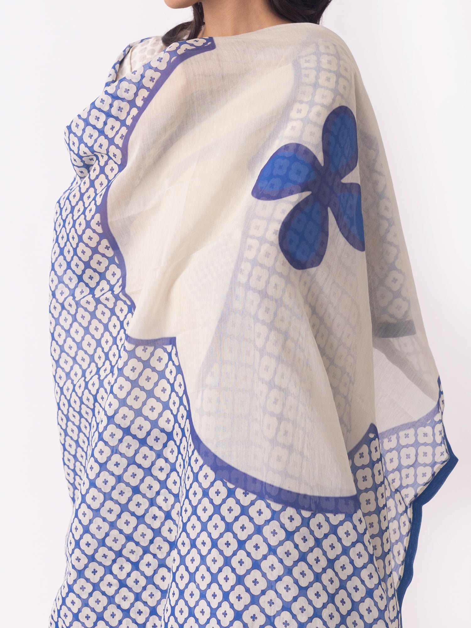 Haruki Dupatta - CiceroniDupattaShades of India
