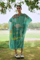 Hearth Kaftaan In Chetti Green - CiceroniDressesNIKYTA