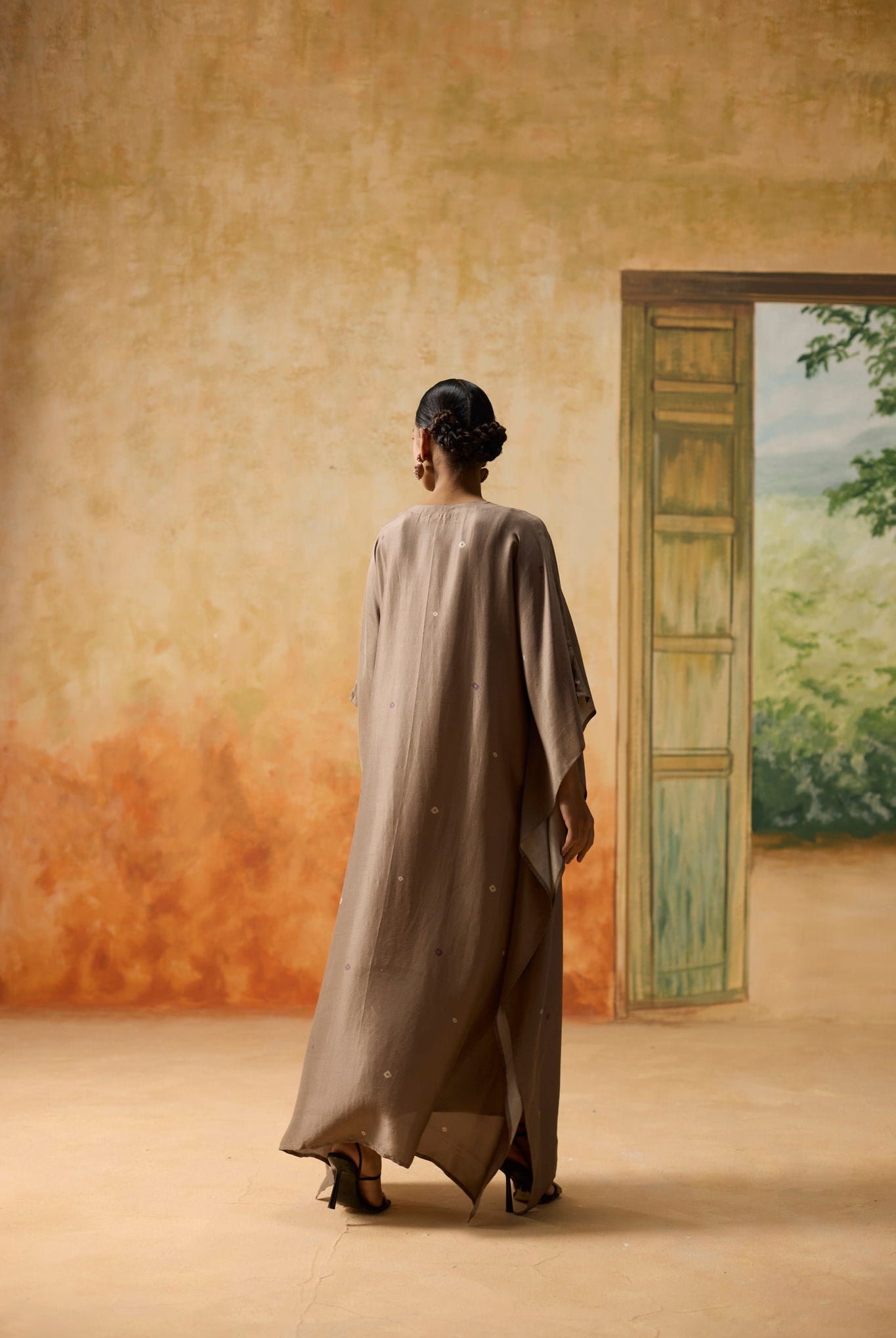 Holly Kaftan - Brown - CiceroniKaftanKhyati Rughani