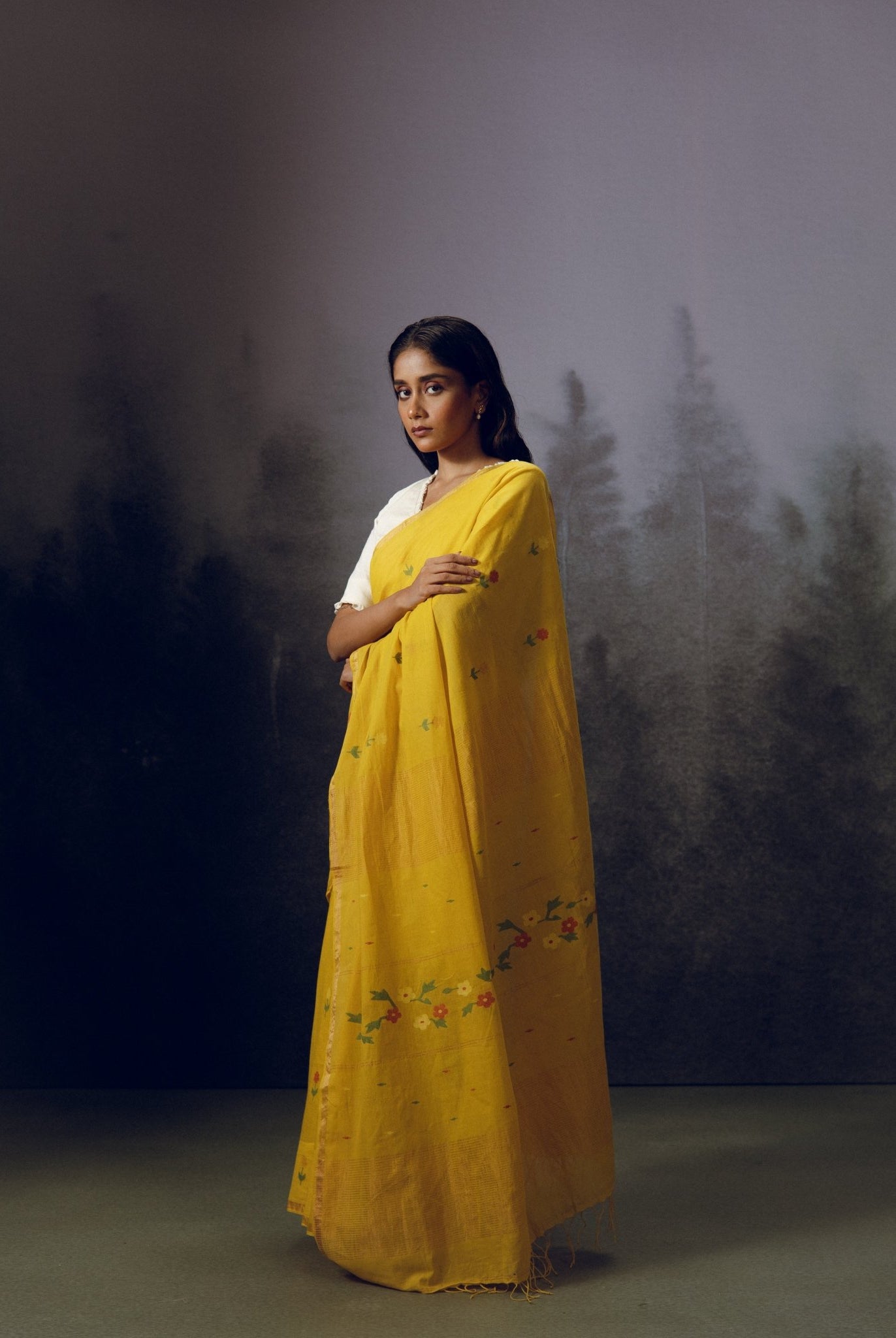 Holud Phool Saree - CiceroniSareeGulmohar Calcutta