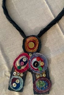 Horseshoe Neckpiece - Multicolor - CiceroniNeckpieceNine Lives