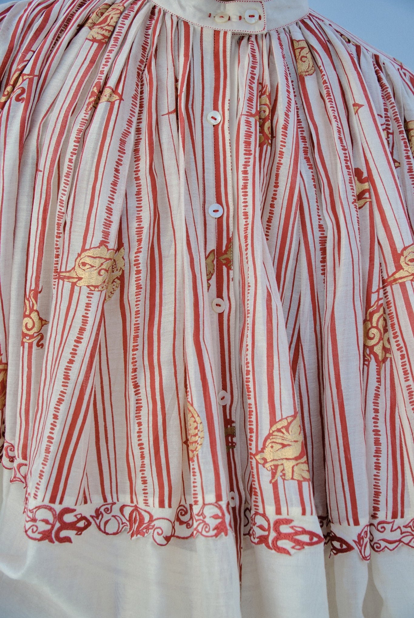 Htet Gathered Top - CiceroniTopsAhmev