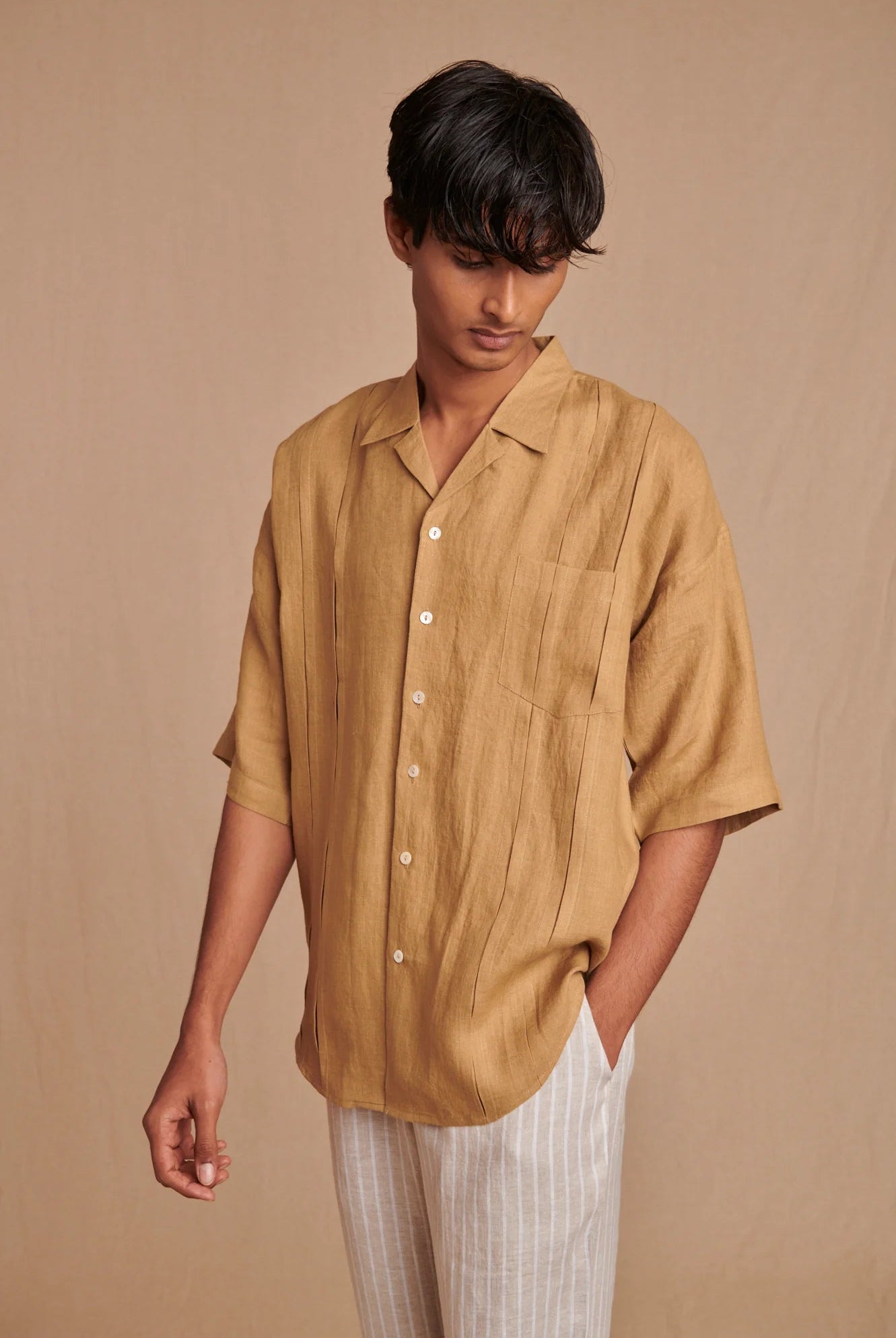 Husk Linen Men's Pleated Camp Collar Shirt - CiceroniShirtSaphed