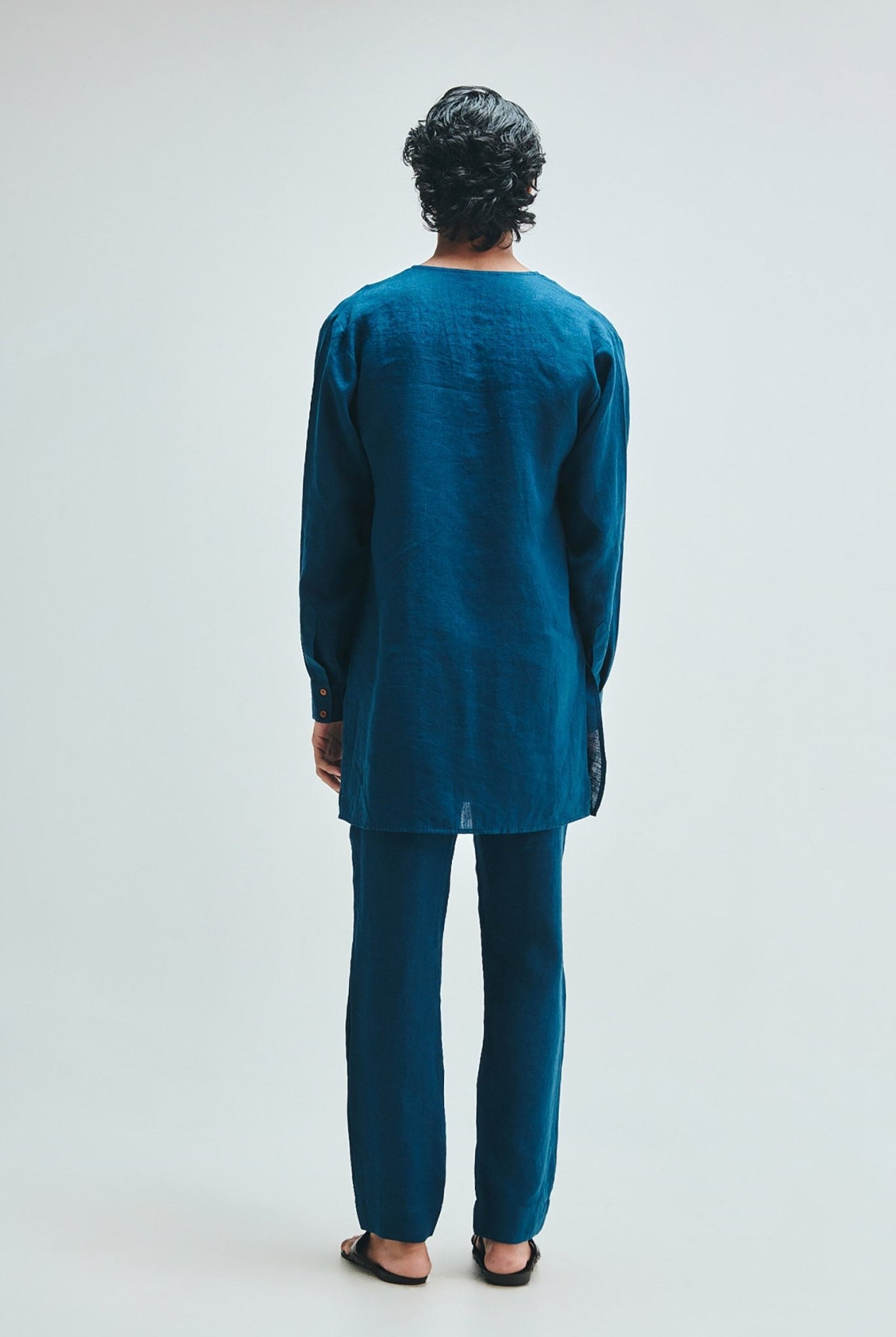 Indigo Linen Men's Cowl Neck Kurta - CiceroniKurtaSaphed
