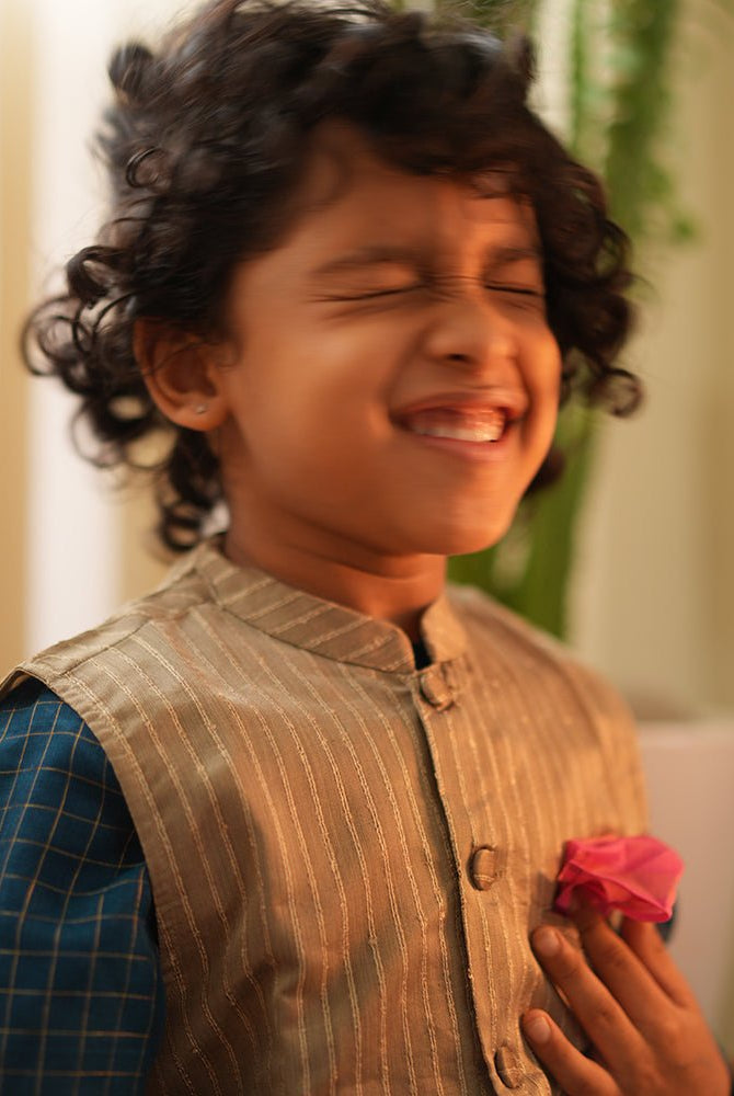 Indu Bandi Gold Nehru Jacket - CiceroniJacketsLove The World Today