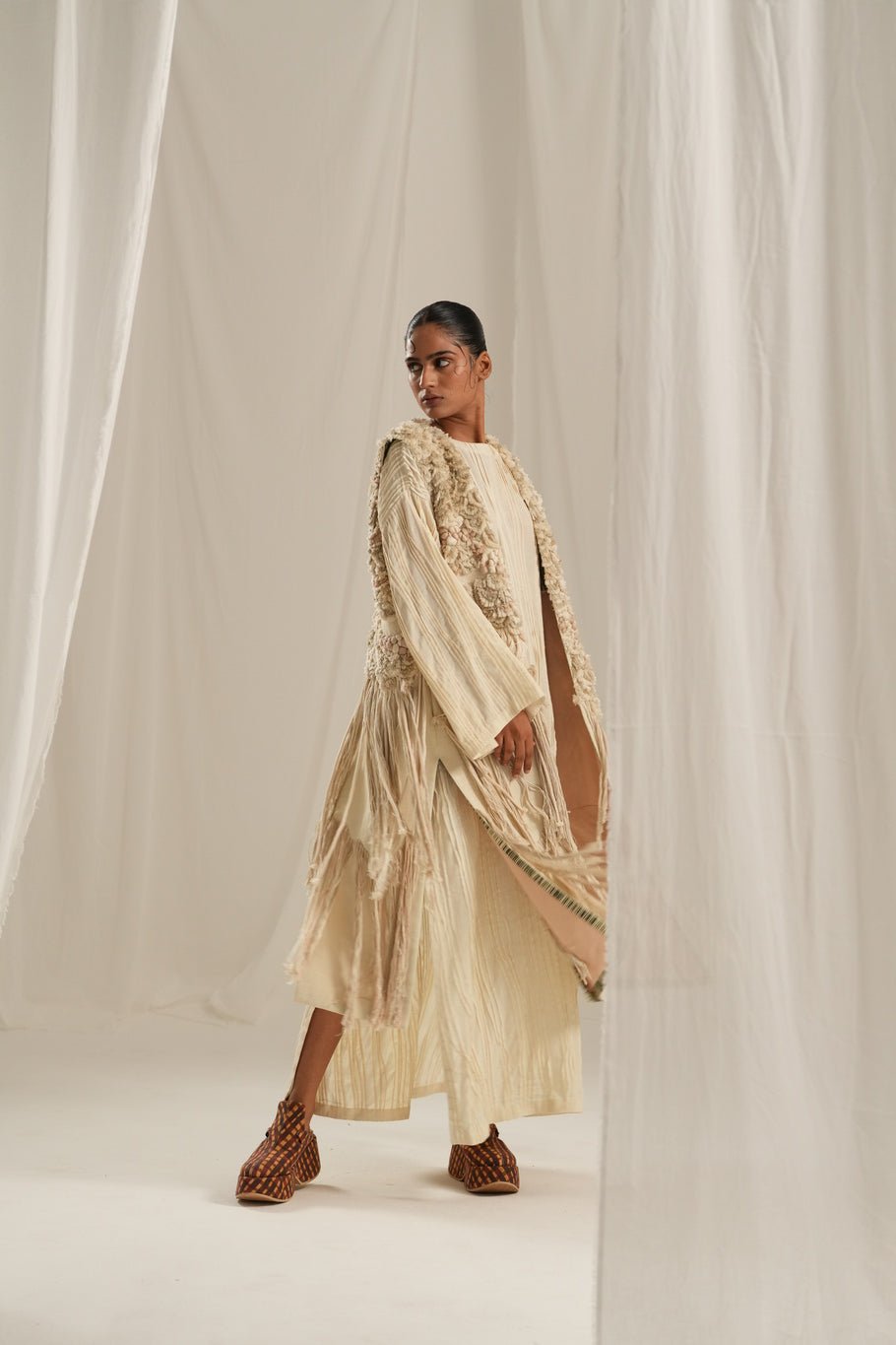 Ivory Emb. Gilet Jacket - CiceroniJacketsTil