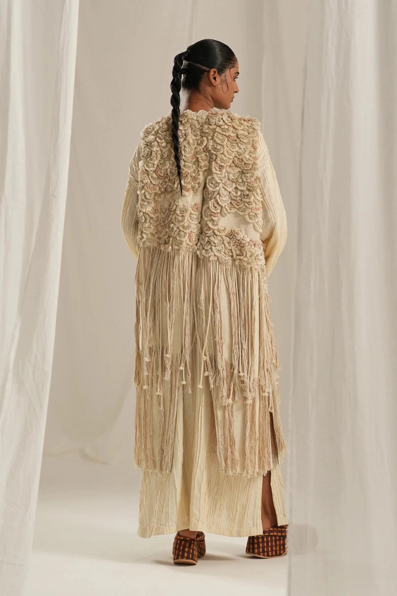 Ivory Emb. Gilet Jacket - CiceroniJacketsTil