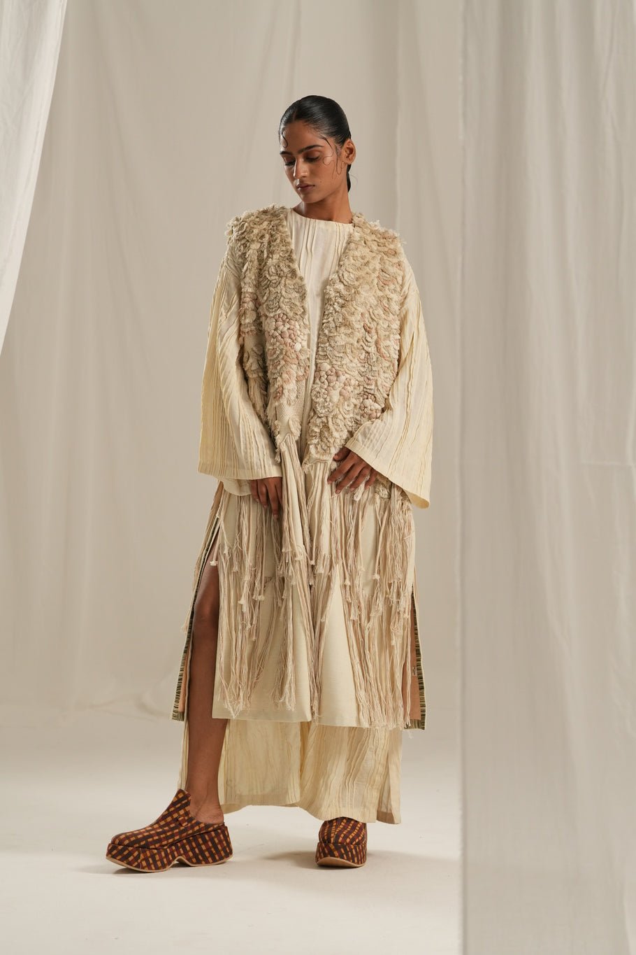 Ivory Emb. Gilet Jacket - CiceroniJacketsTil