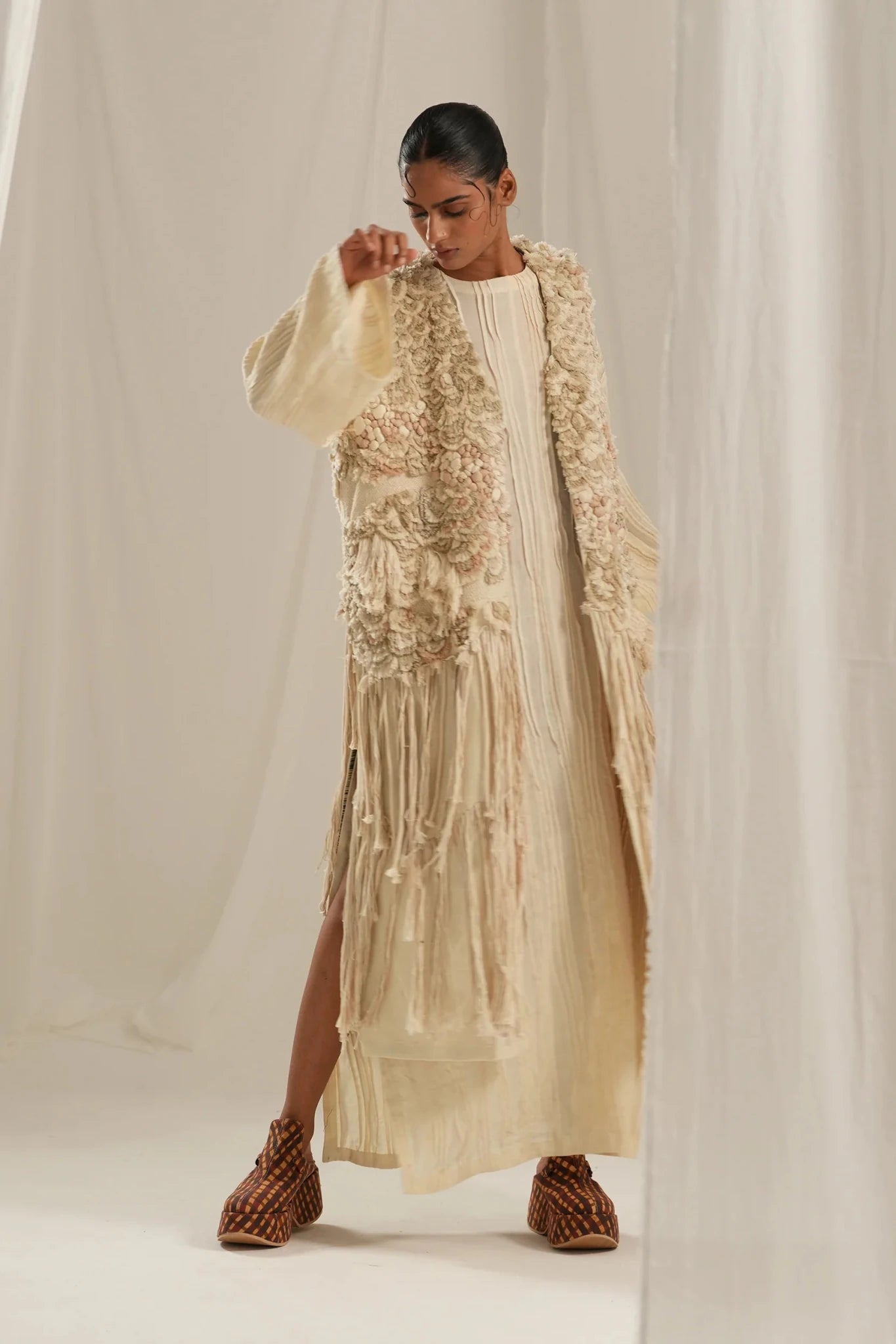 Ivory Emb. Gilet Jacket - CiceroniJacketsTil