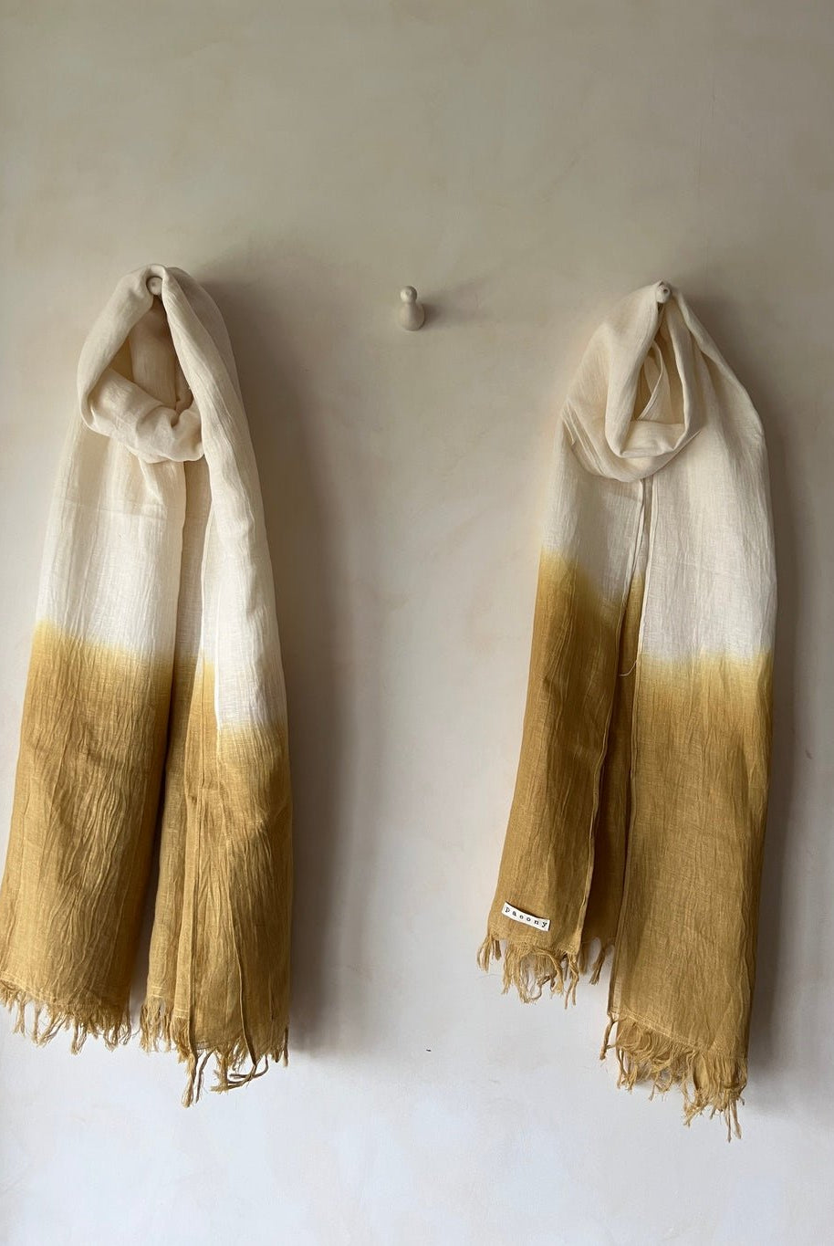 Ivory Ombre Stole - CiceroniScarvesPaeony