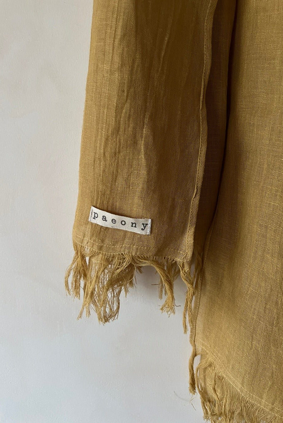 Ivory Ombre Stole - CiceroniScarvesPaeony