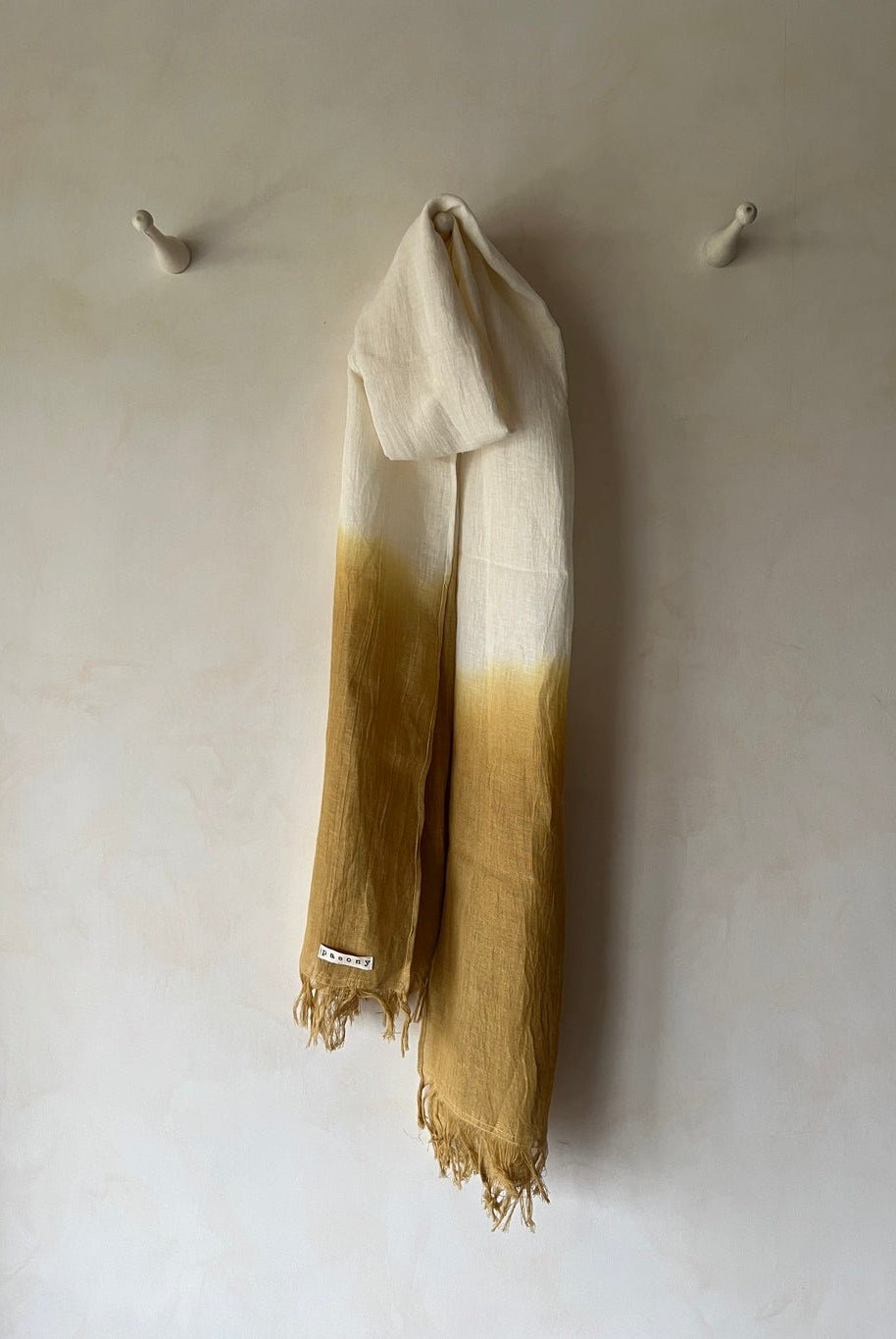 Ivory Ombre Stole - CiceroniScarvesPaeony