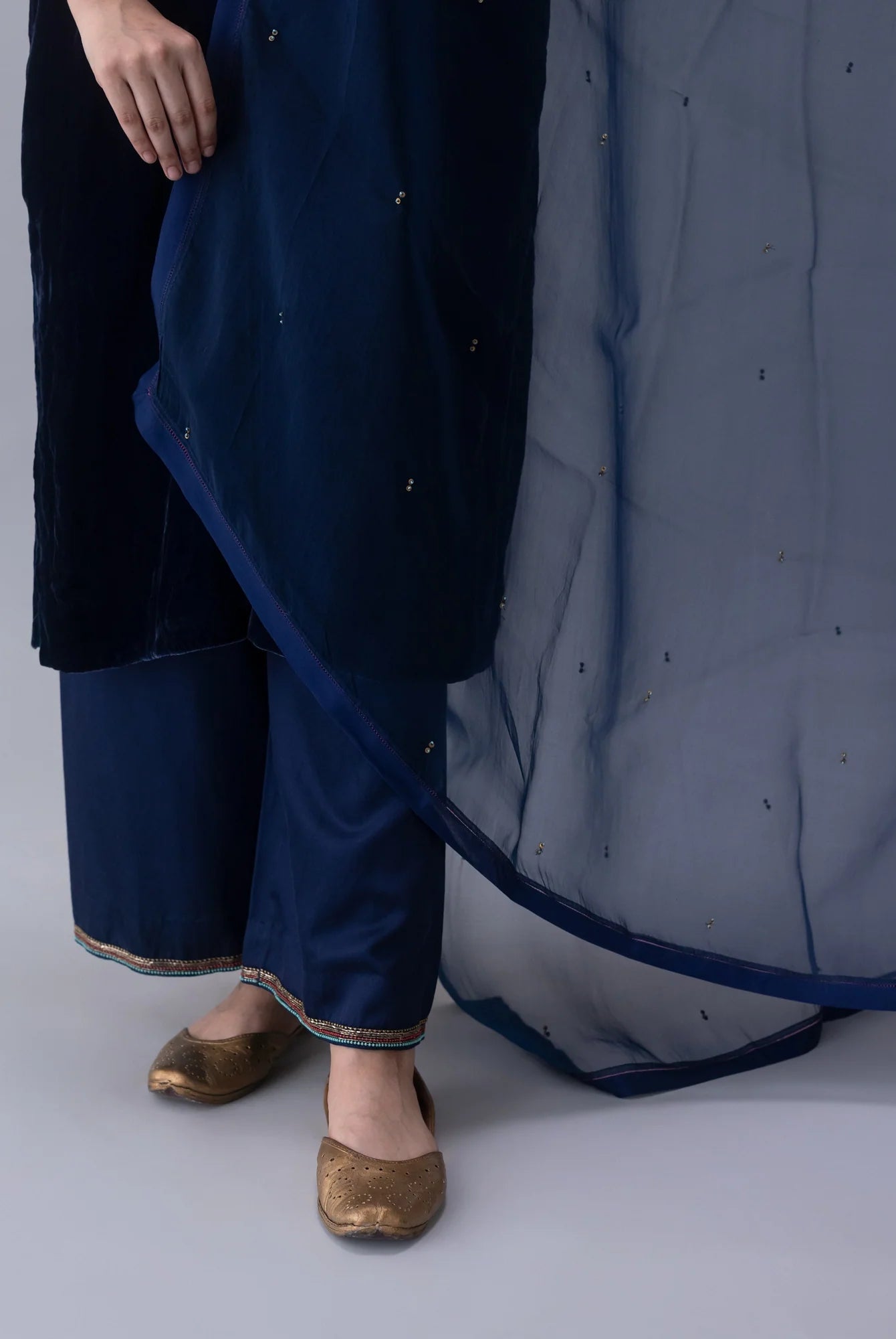 Jokhang Indigo Dupatta - CiceroniDupattaShades of India