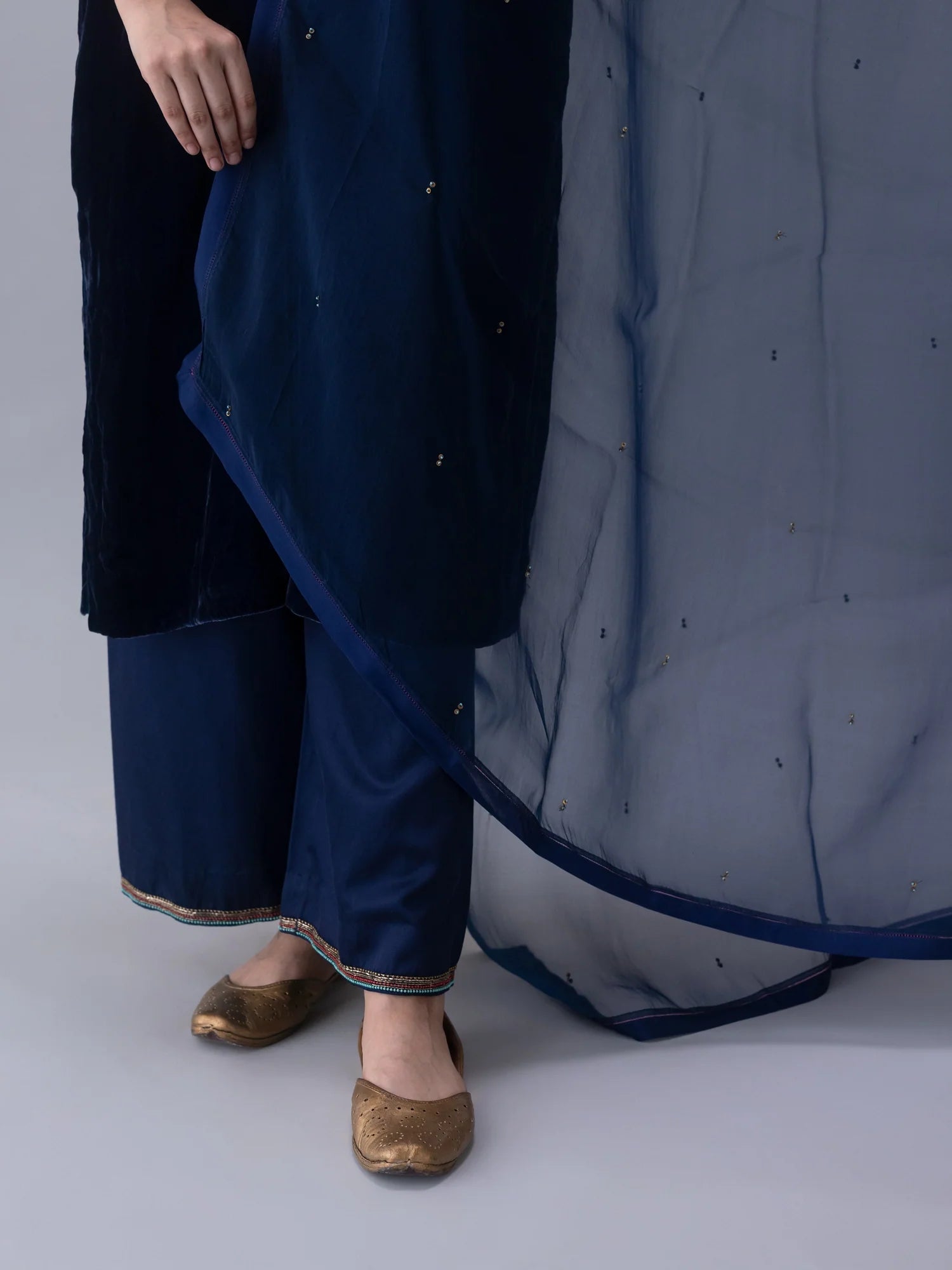 Jokhang Indigo Dupatta - CiceroniDupattaShades of India