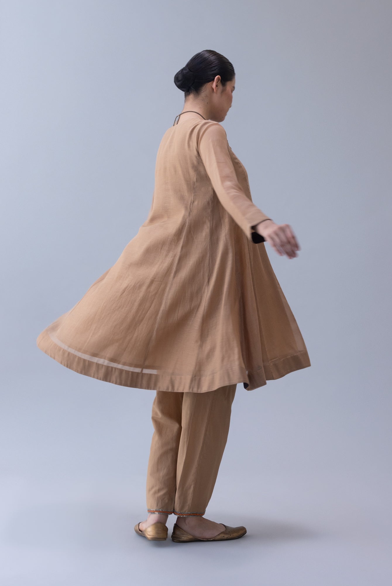 Jomo Kurta - CiceroniKurtaShades of India