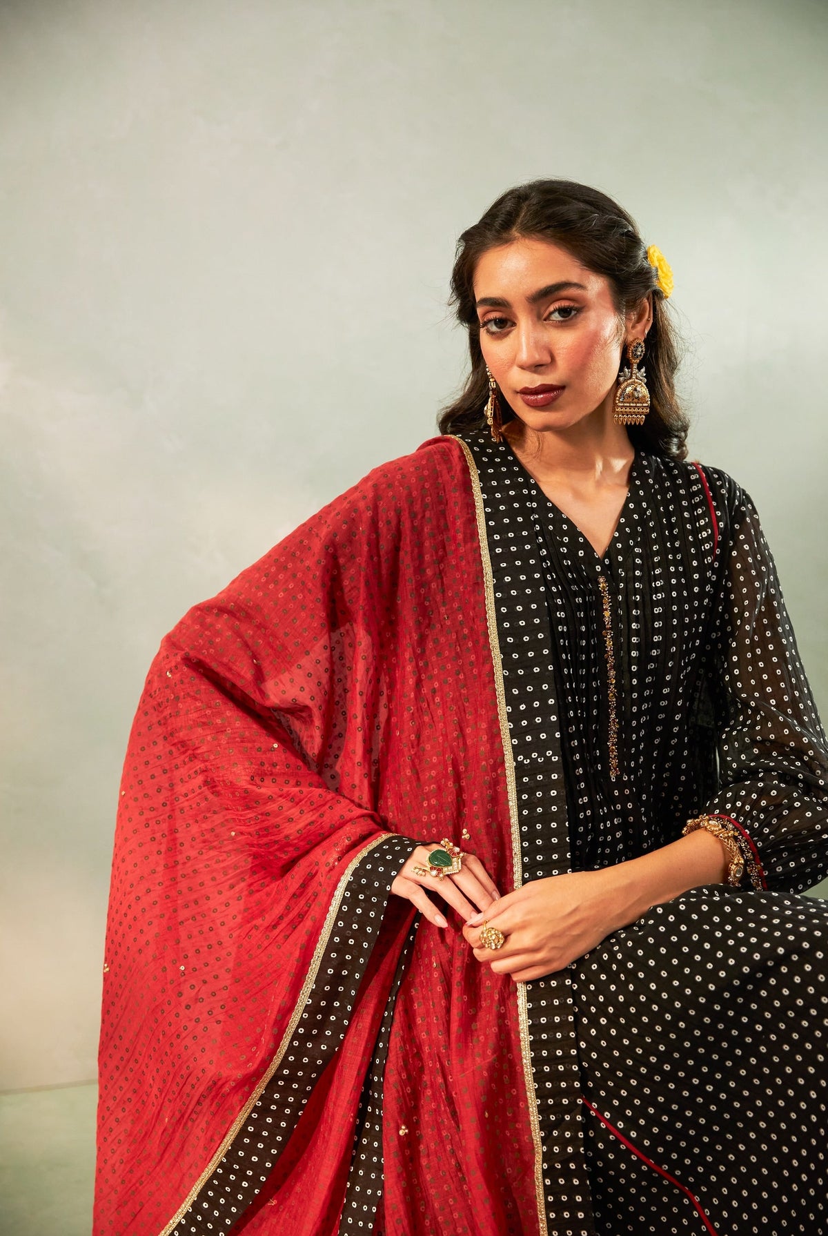 Kaali Phuljhadi Embroidered Dupatta - CiceroniDupattaPants and Pajamas