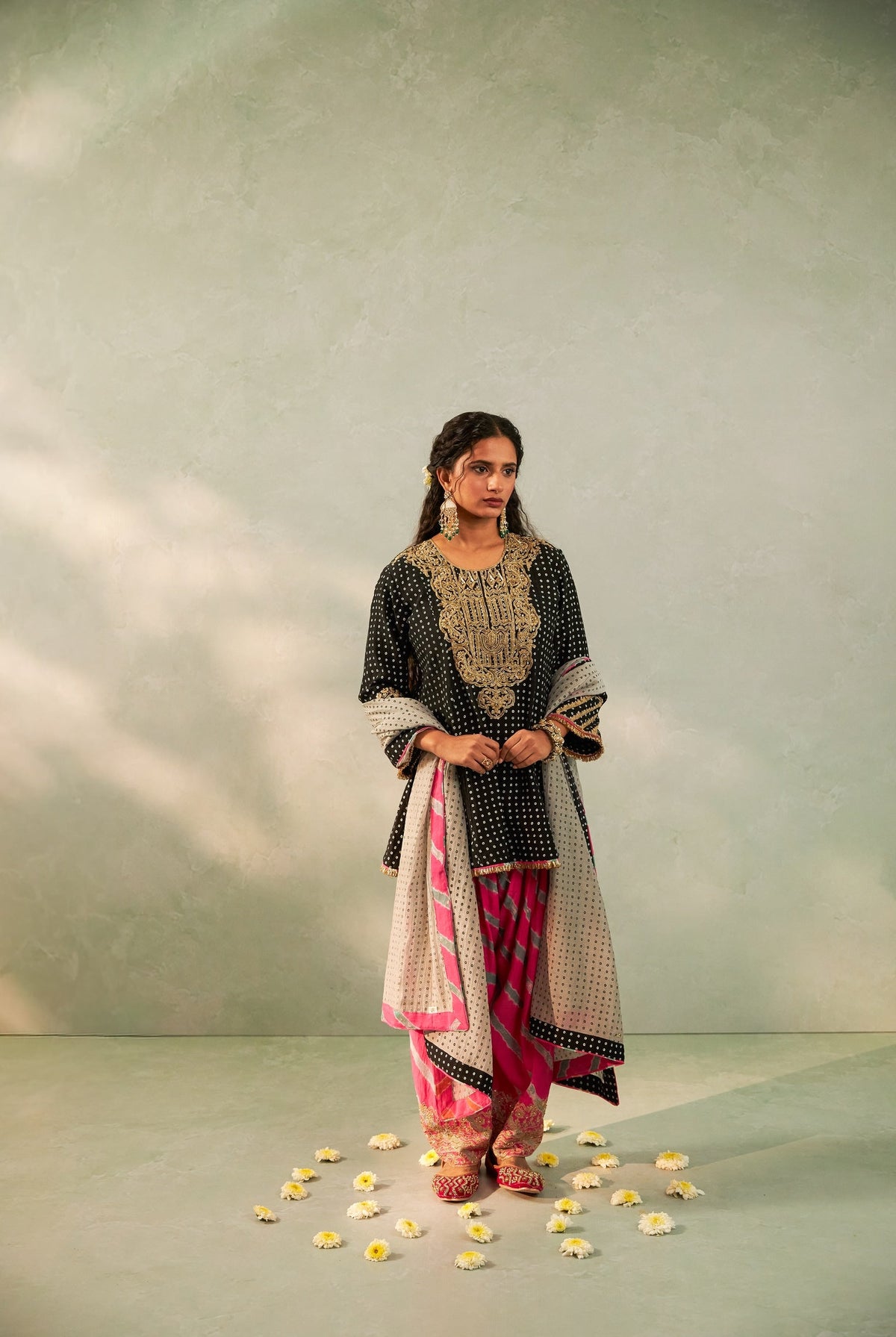 Kaali Rangili Embroidered Kurta Set- Set of 3 - CiceroniKurta Set, Festive WearPants and Pajamas
