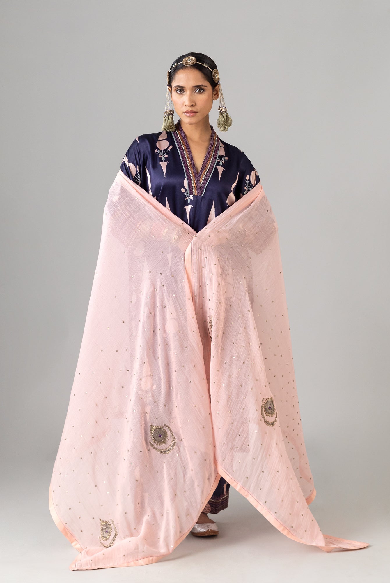 Kari Dupatta - CiceroniDupattaShades of India