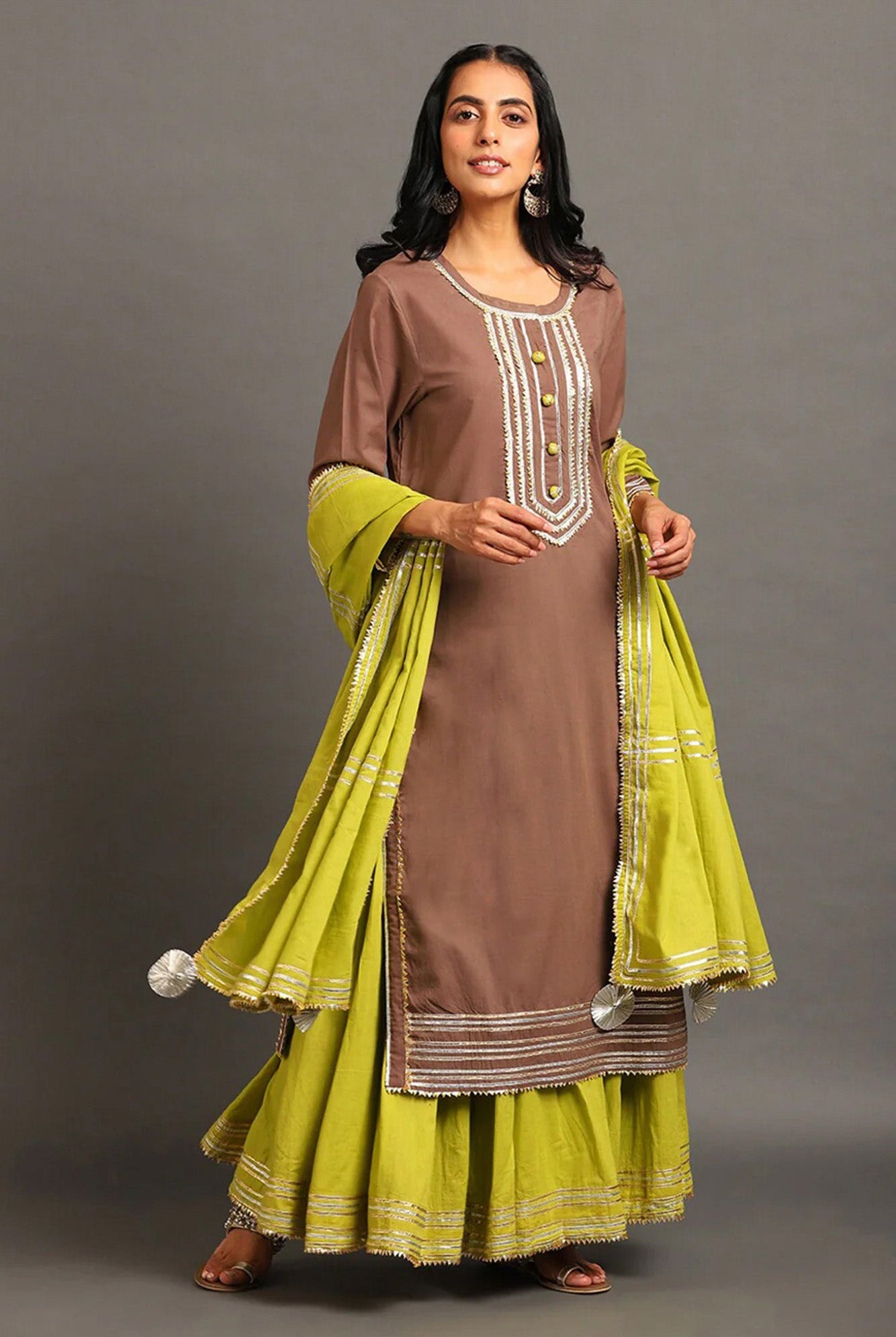 Kaynaat Kurta Ghaghri Set - CiceroniKurta Set, Festive WearOmaana